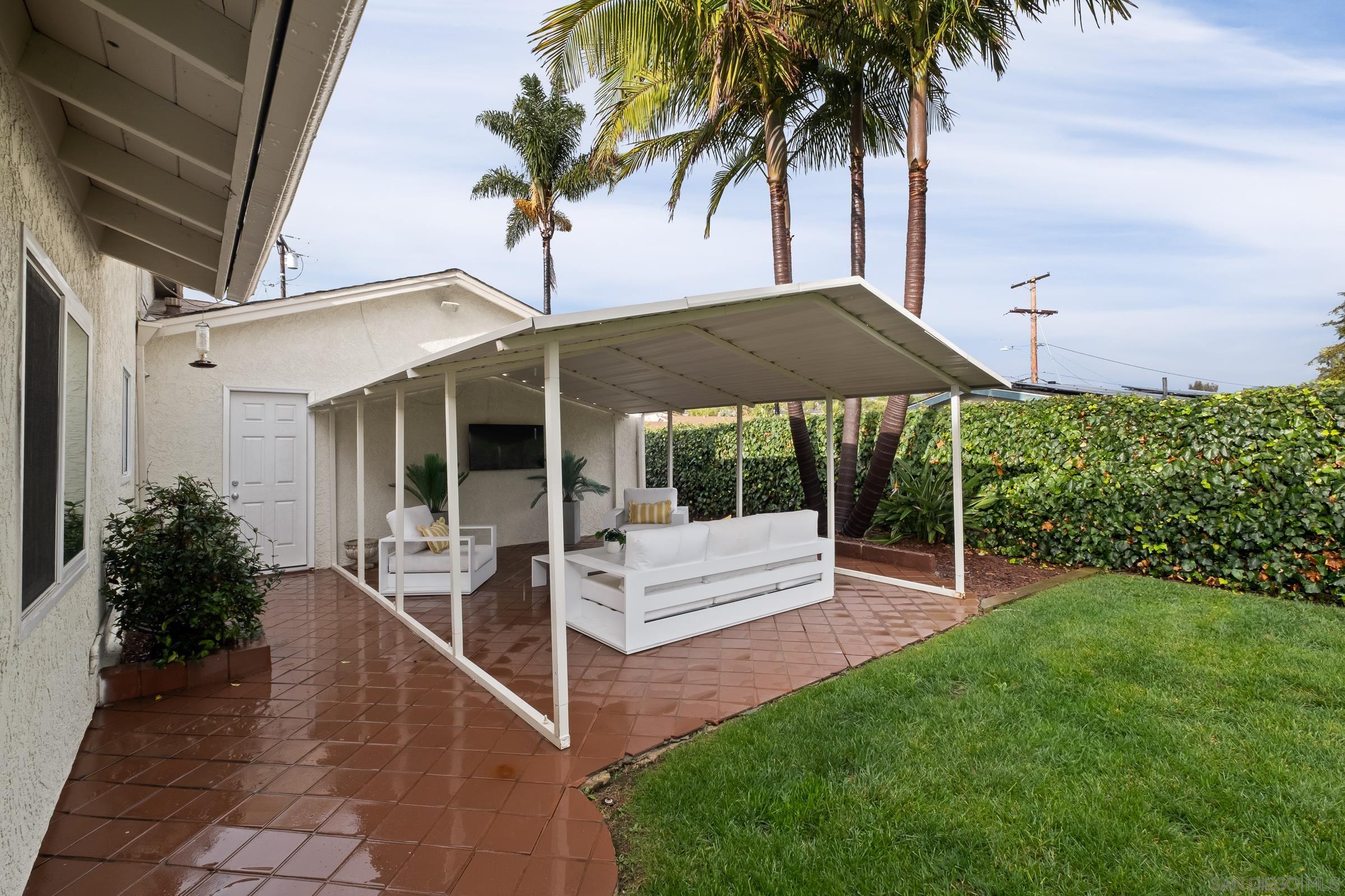 Detail Gallery Image 25 of 43 For 2713  Lancelot Dr, Oceanside,  CA 92054 - 3 Beds | 1/1 Baths