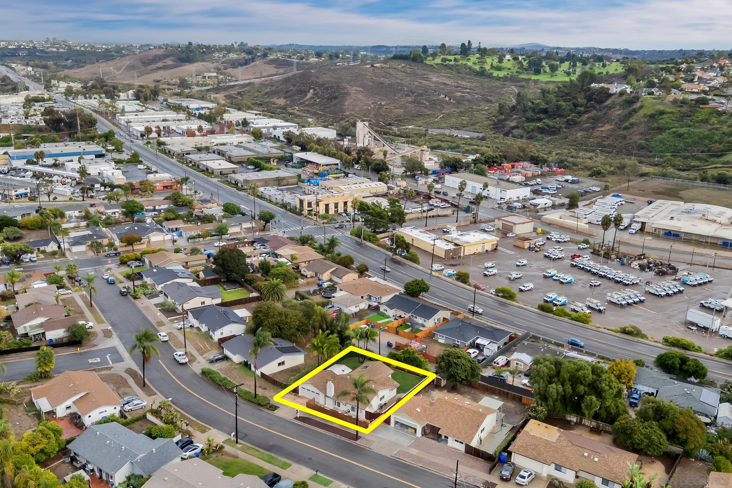 Detail Gallery Image 41 of 43 For 2713  Lancelot Dr, Oceanside,  CA 92054 - 3 Beds | 1/1 Baths