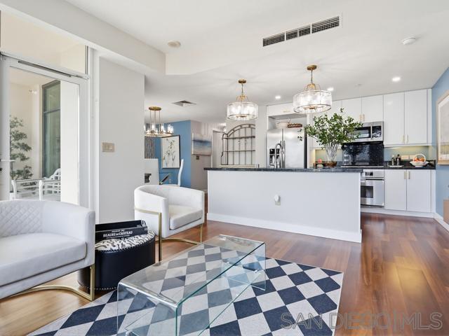 Detail Gallery Image 21 of 46 For 1199  Pacific Hwy  1303, San Diego,  CA 92101 - 1 Beds | 1/1 Baths