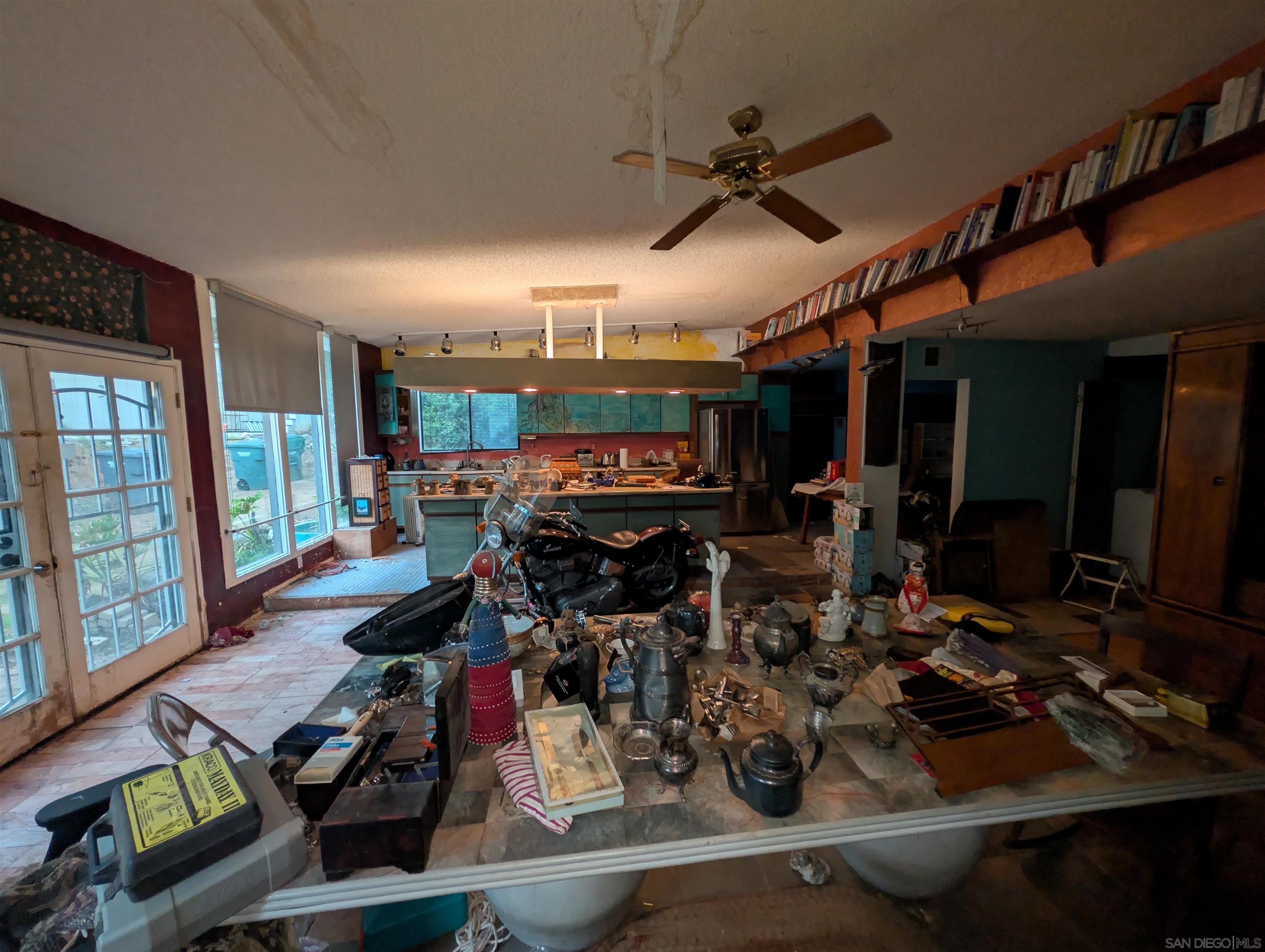 Detail Gallery Image 12 of 30 For 10843  Queen Ave, La Mesa,  CA 91941 - 3 Beds | 2 Baths