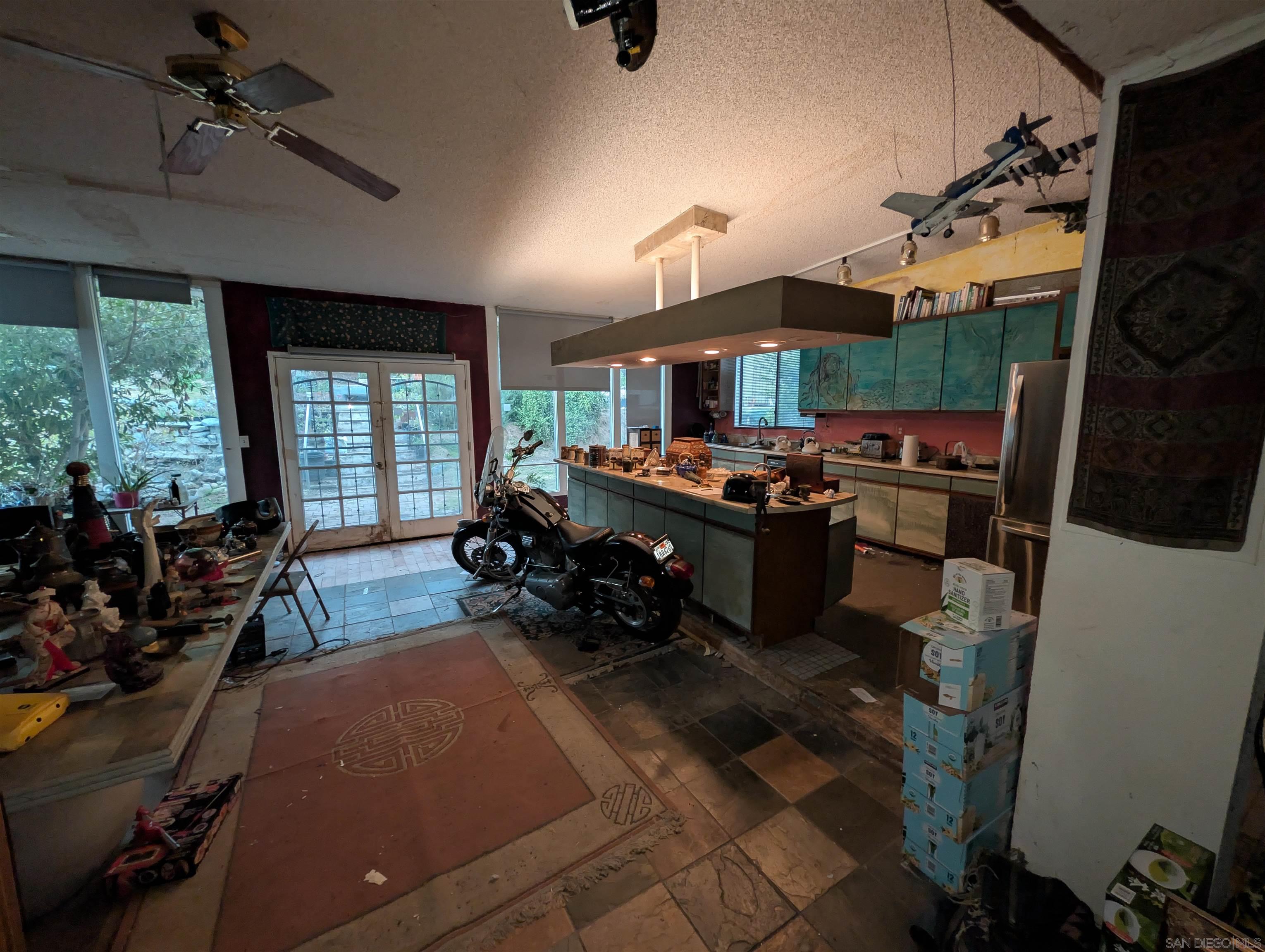 Detail Gallery Image 13 of 30 For 10843  Queen Ave, La Mesa,  CA 91941 - 3 Beds | 2 Baths