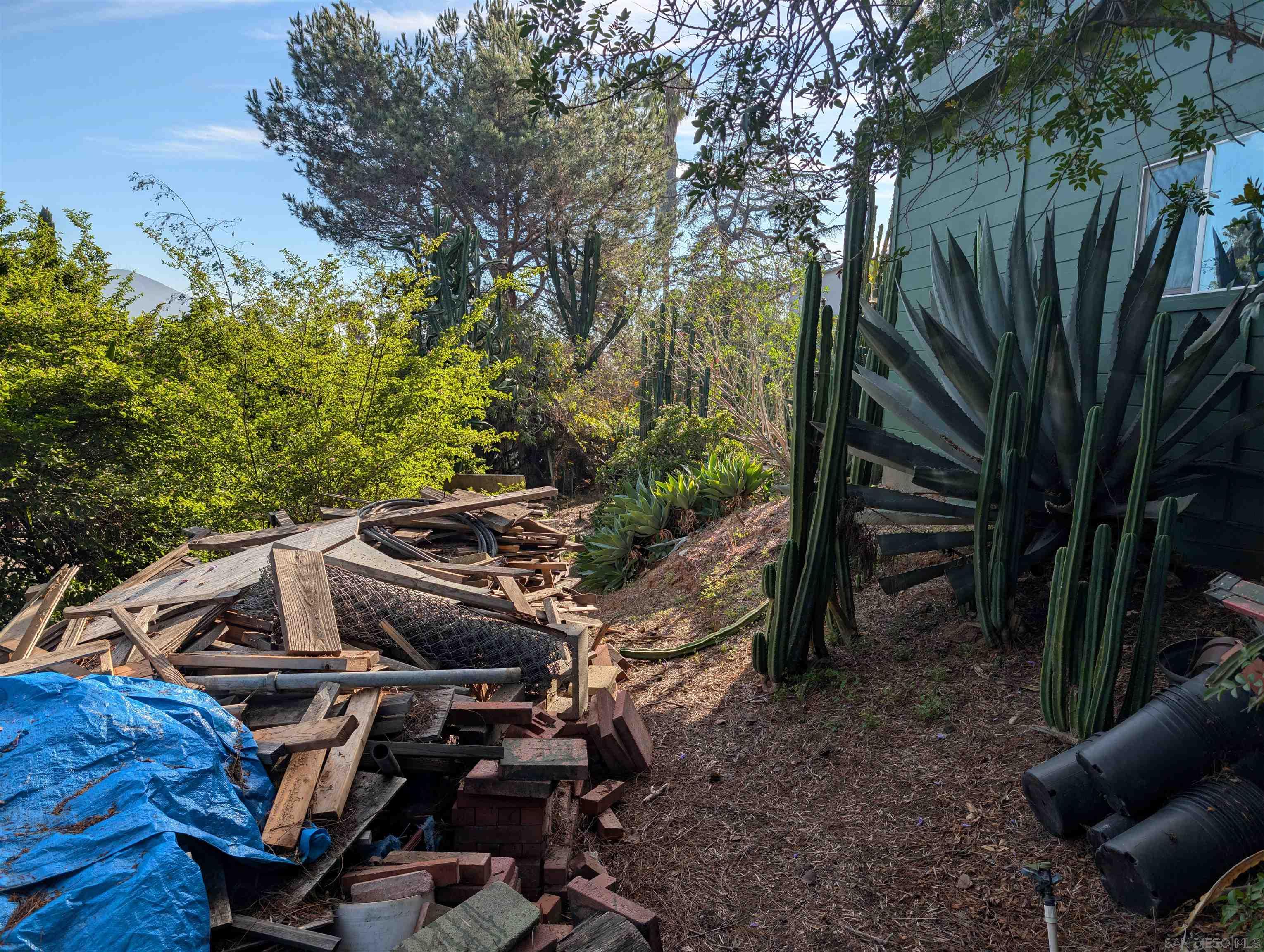 Detail Gallery Image 9 of 30 For 10843  Queen Ave, La Mesa,  CA 91941 - 3 Beds | 2 Baths