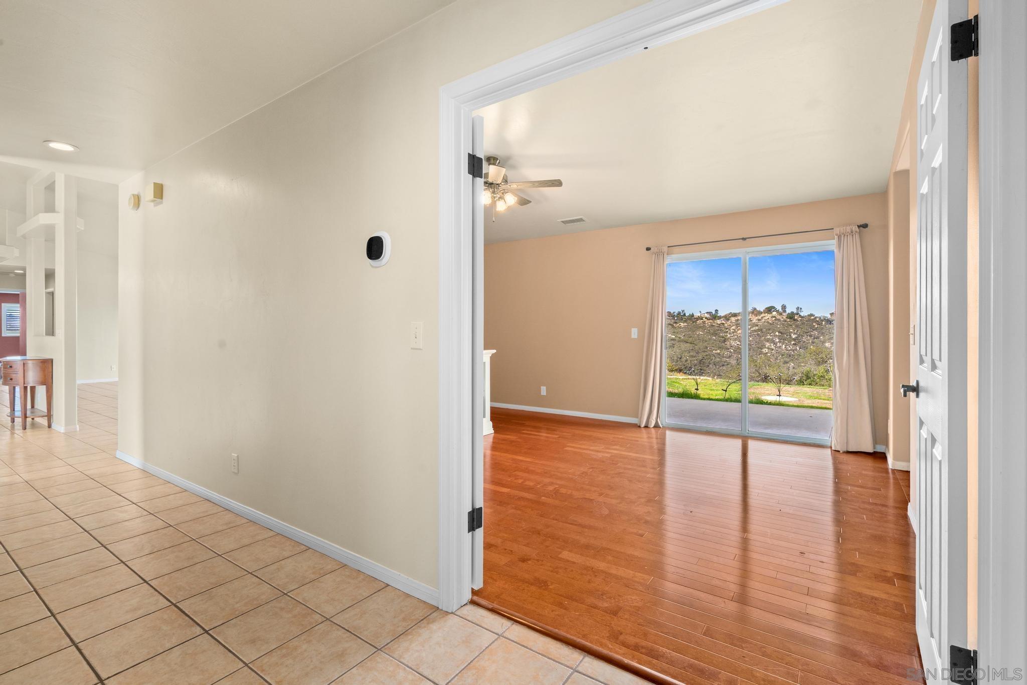 Detail Gallery Image 13 of 33 For 28703  Jenny Jay Court, Valley Center,  CA 92082 - 4 Beds | 3 Baths