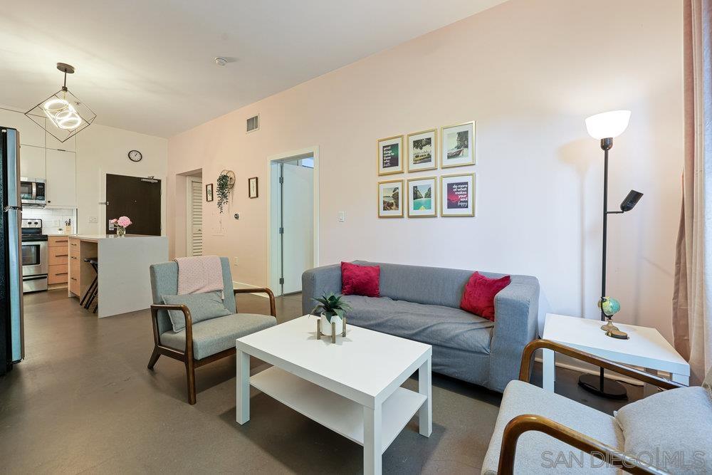 Detail Gallery Image 4 of 30 For 889  Date St.  #103,  San Diego,  CA 92101 - 1 Beds | 1 Baths