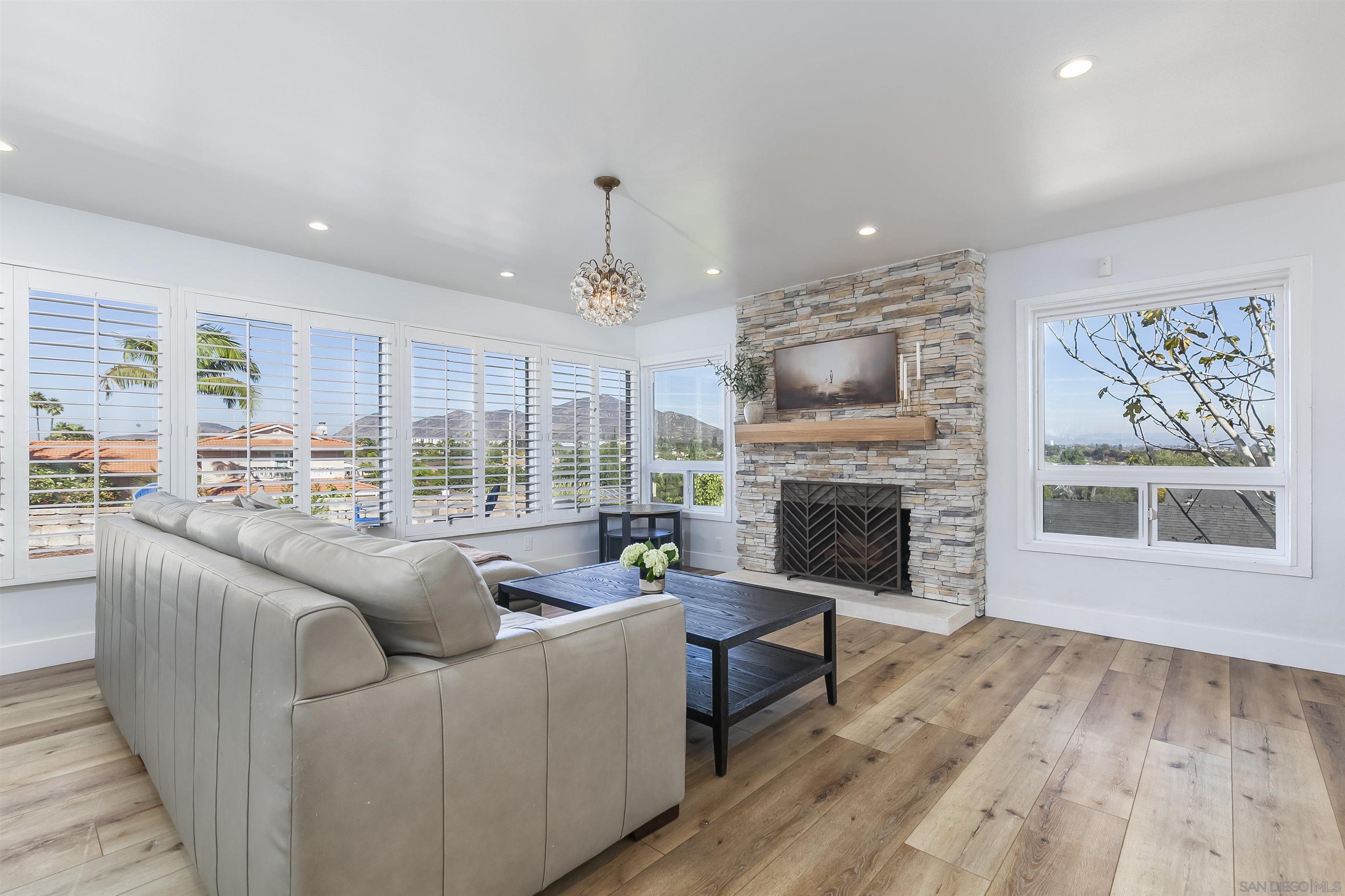 Detail Gallery Image 15 of 74 For 6641  Murray Park Dr, San Diego,  CA 92120 - 5 Beds | 2/1 Baths