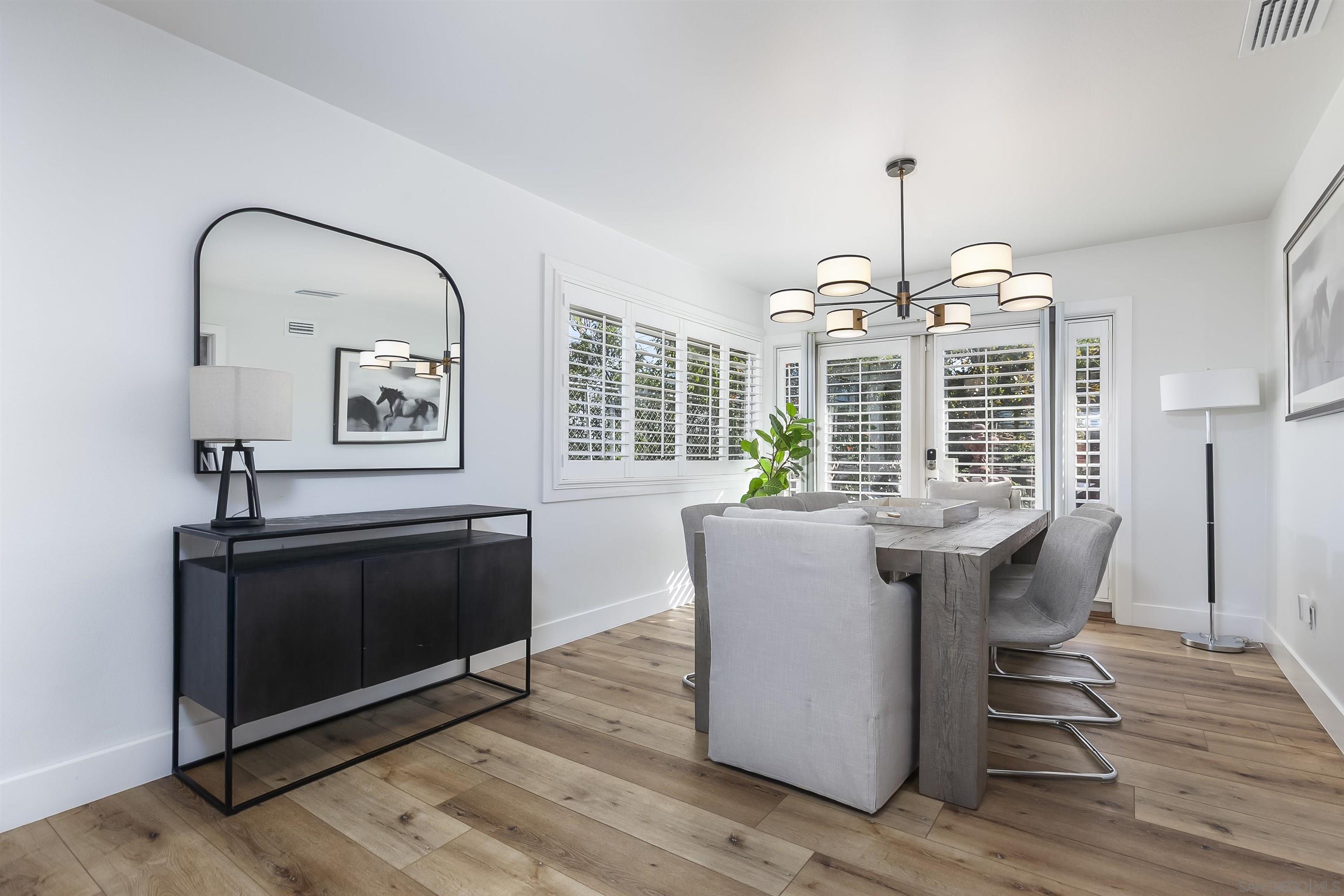 Detail Gallery Image 22 of 74 For 6641  Murray Park Dr, San Diego,  CA 92120 - 5 Beds | 2/1 Baths