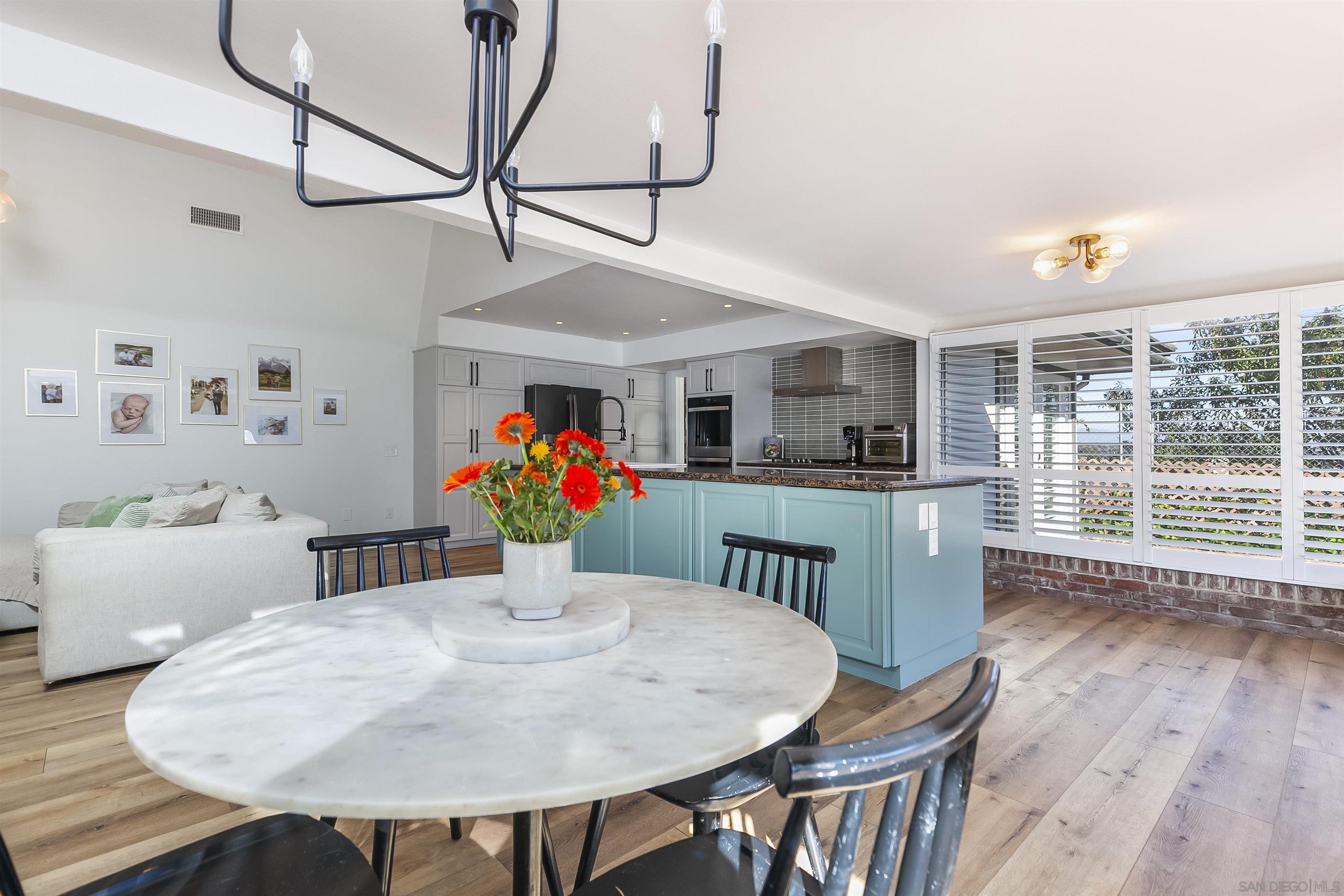 Detail Gallery Image 28 of 74 For 6641  Murray Park Dr, San Diego,  CA 92120 - 5 Beds | 2/1 Baths