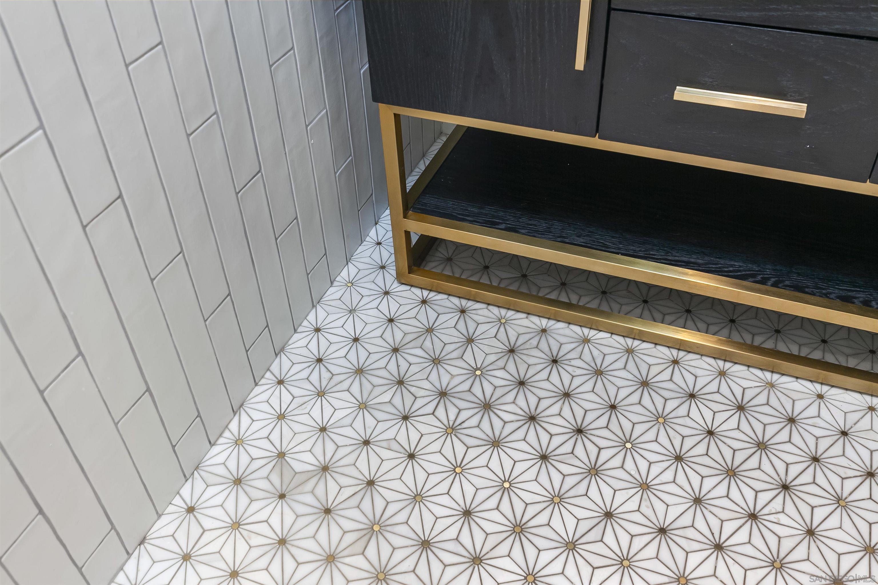 Detail Gallery Image 43 of 74 For 6641  Murray Park Dr, San Diego,  CA 92120 - 5 Beds | 2/1 Baths