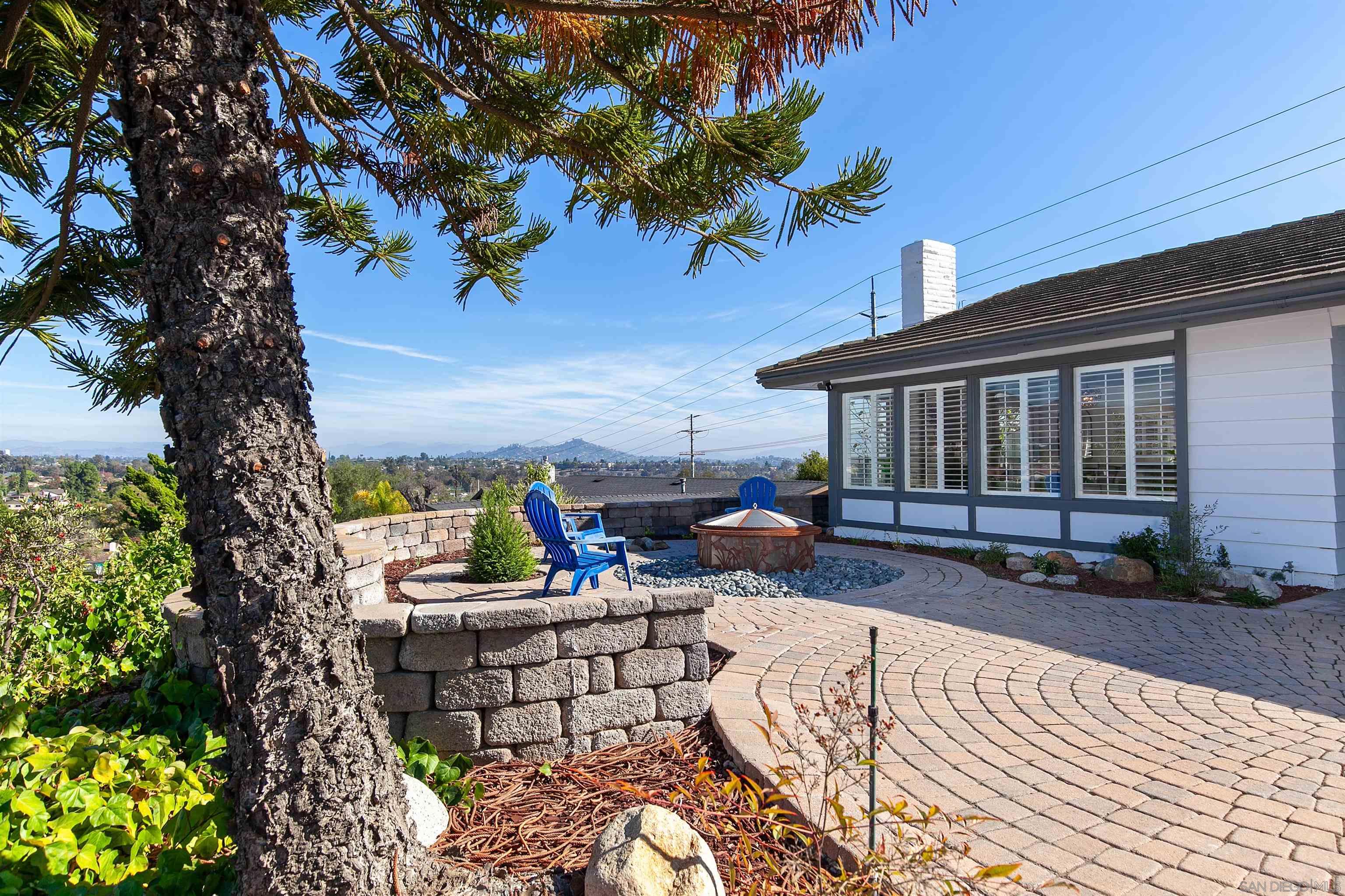 Detail Gallery Image 6 of 74 For 6641  Murray Park Dr, San Diego,  CA 92120 - 5 Beds | 2/1 Baths