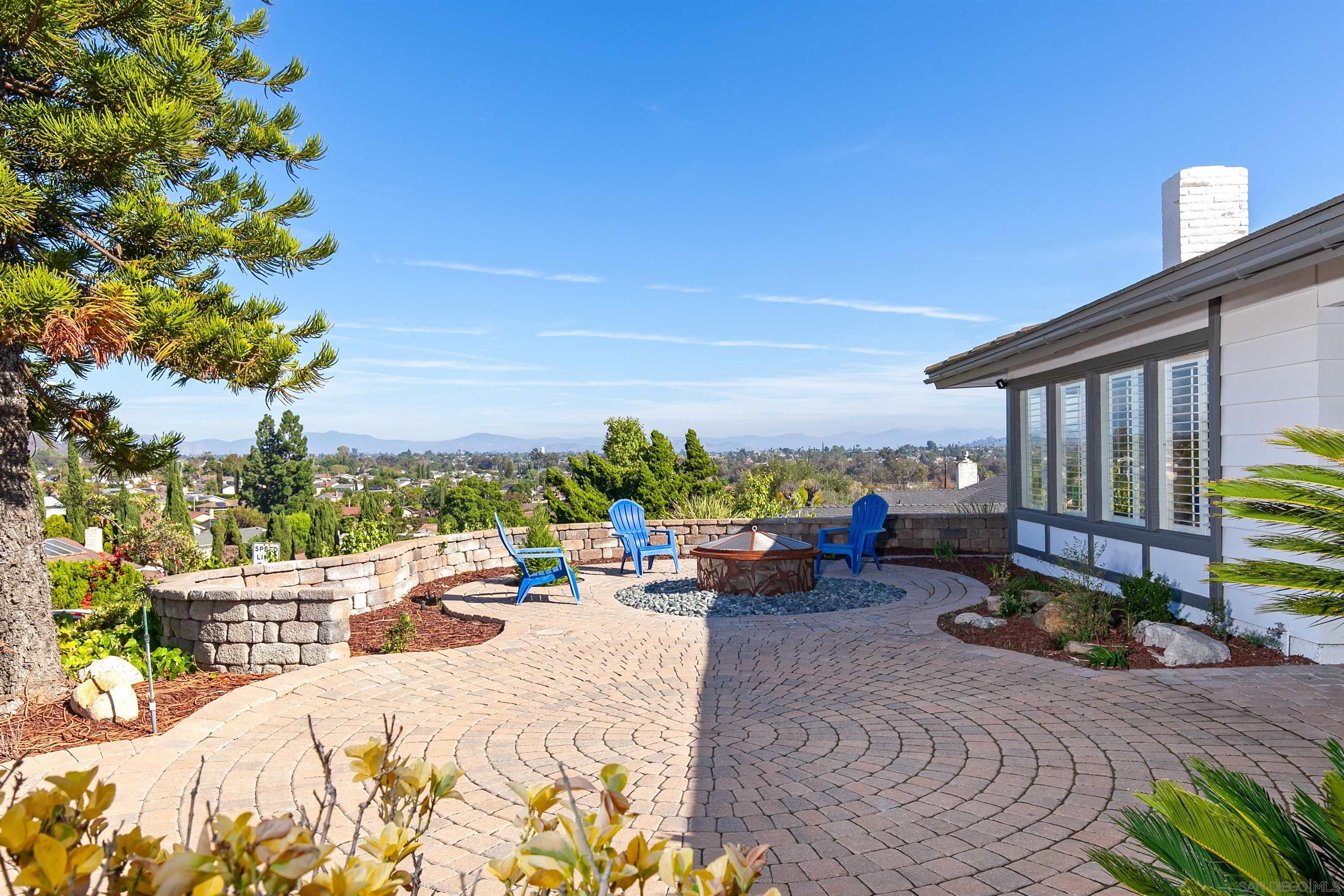 Detail Gallery Image 7 of 74 For 6641  Murray Park Dr, San Diego,  CA 92120 - 5 Beds | 2/1 Baths