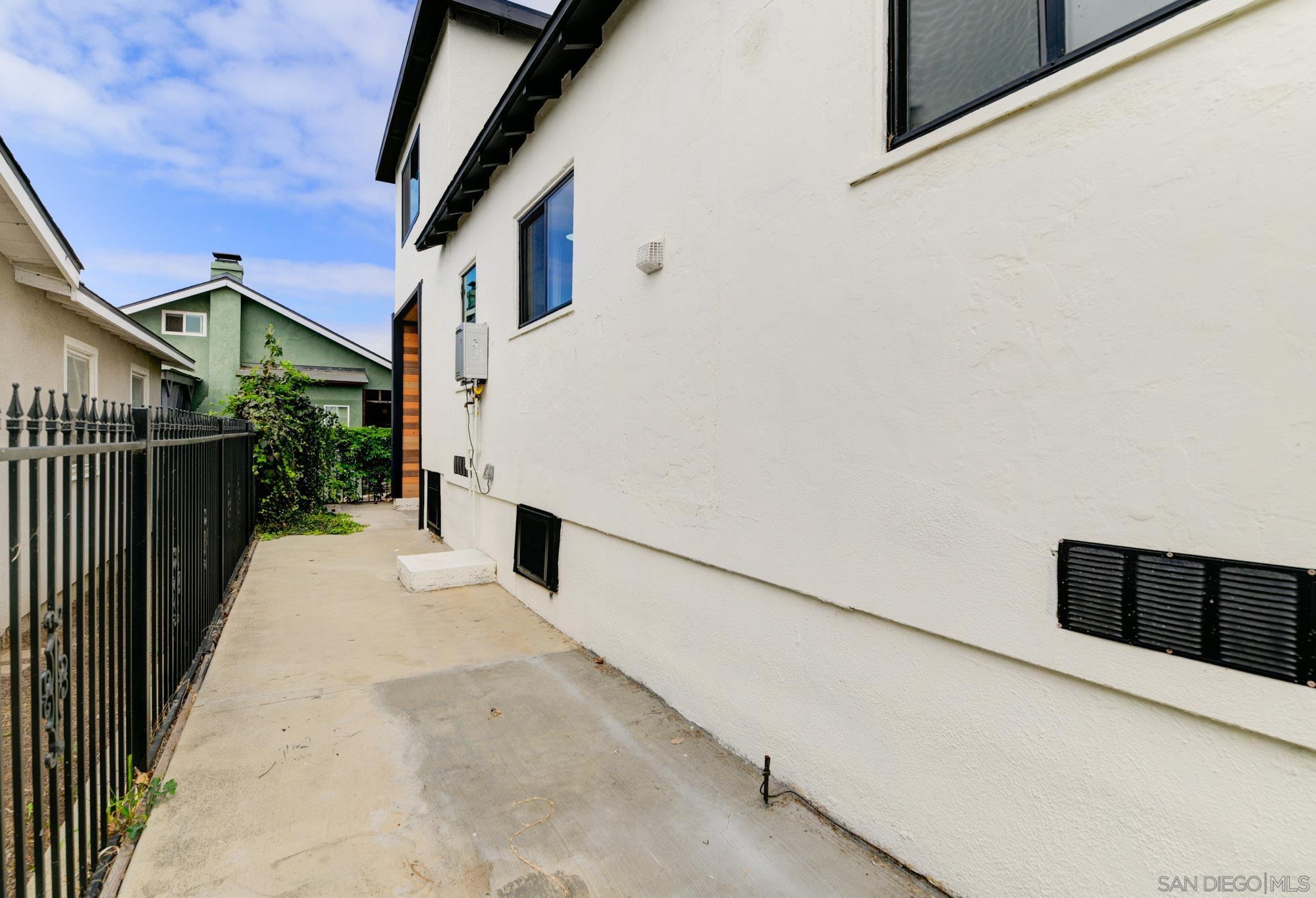 Detail Gallery Image 25 of 29 For 244  26th St, San Diego,  CA 92102 - 2 Beds | 2 Baths