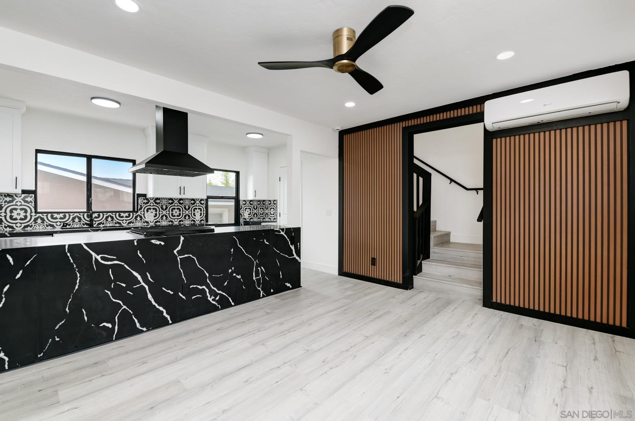 Detail Gallery Image 5 of 29 For 244  26th St, San Diego,  CA 92102 - 2 Beds | 2 Baths