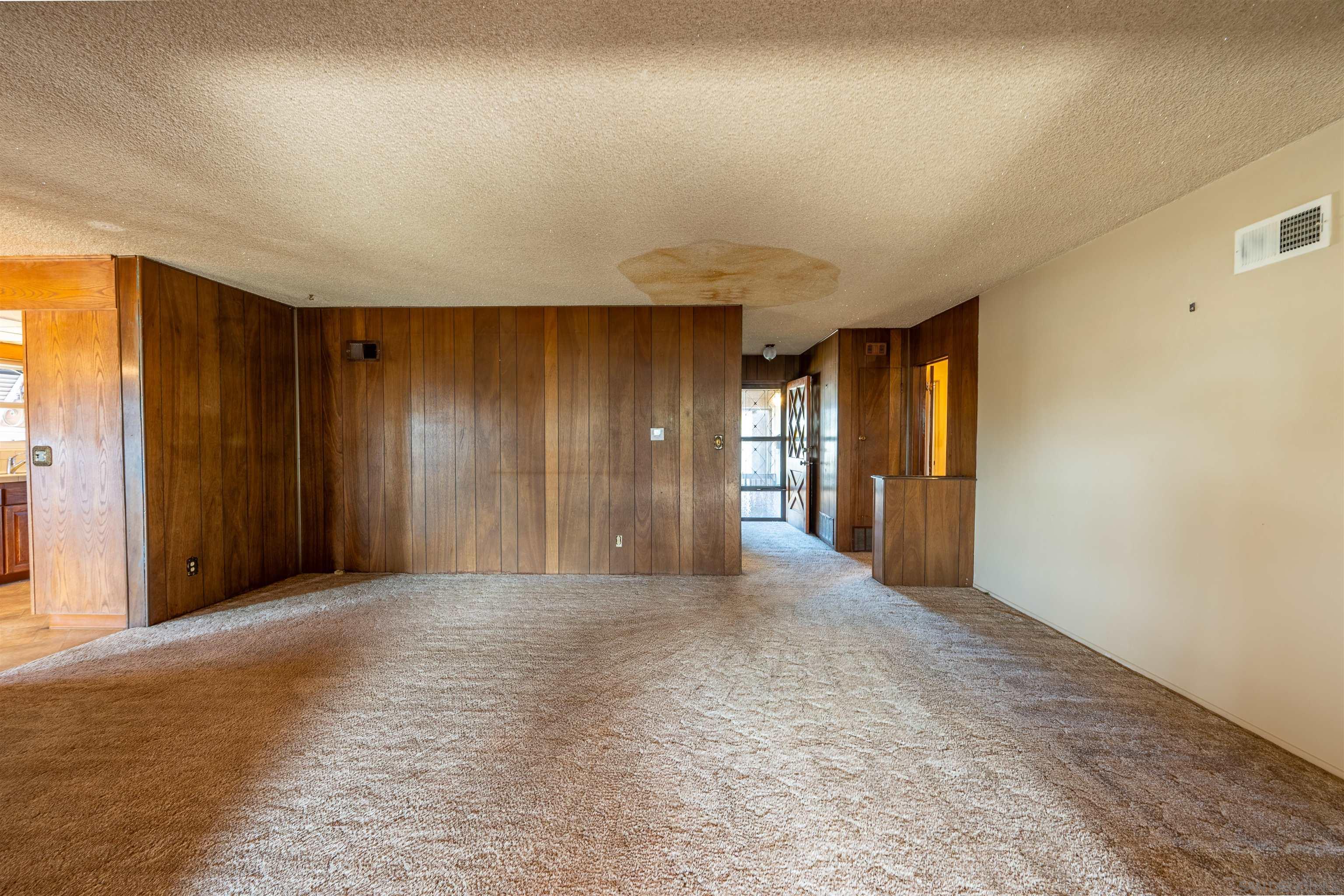 Detail Gallery Image 4 of 23 For 4827  Greenbrier Ave, San Diego,  CA 92120 - 3 Beds | 2 Baths