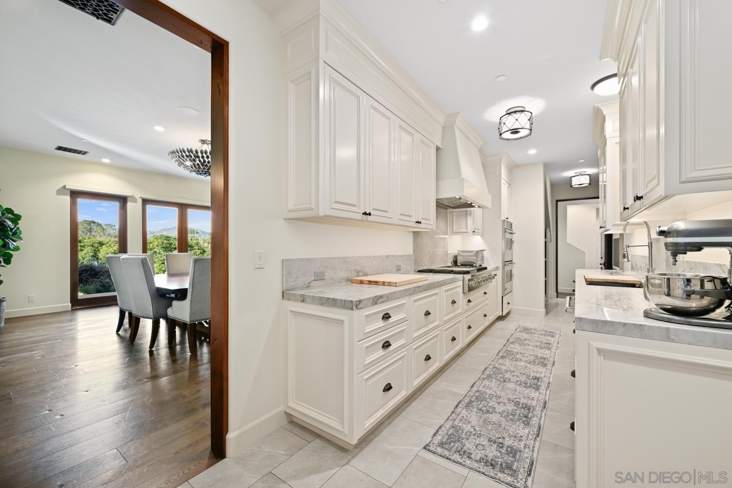 Detail Gallery Image 16 of 42 For 7031  Las Colinas, Rancho Santa Fe,  CA 92067 - 8 Beds | 10/2 Baths