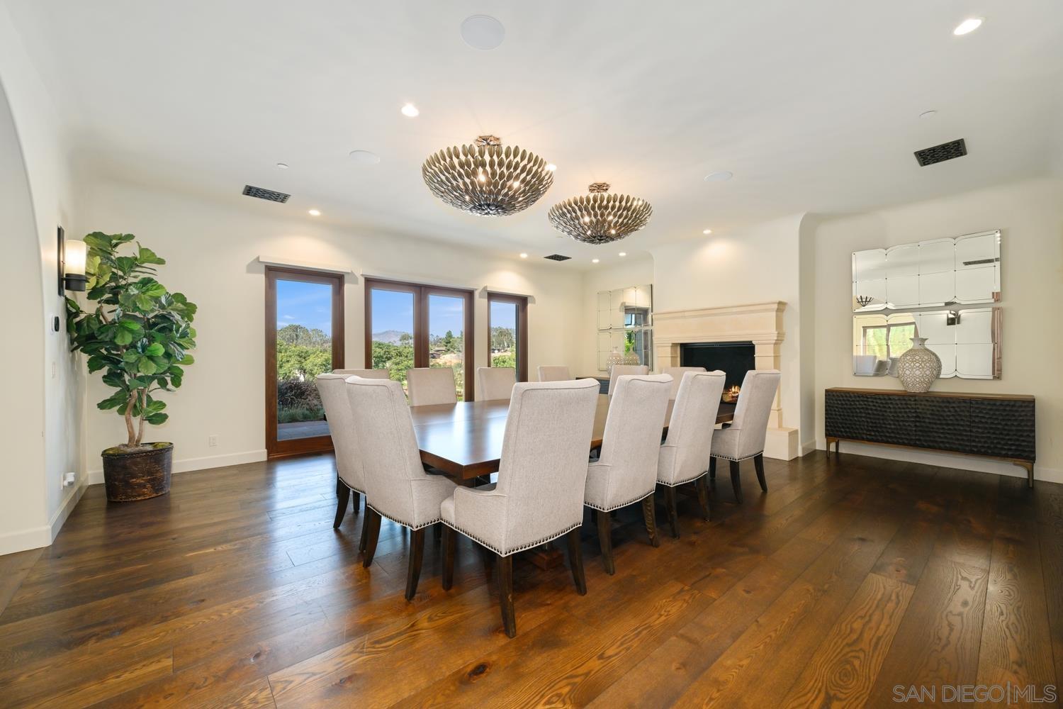 Detail Gallery Image 17 of 42 For 7031  Las Colinas, Rancho Santa Fe,  CA 92067 - 8 Beds | 10/2 Baths