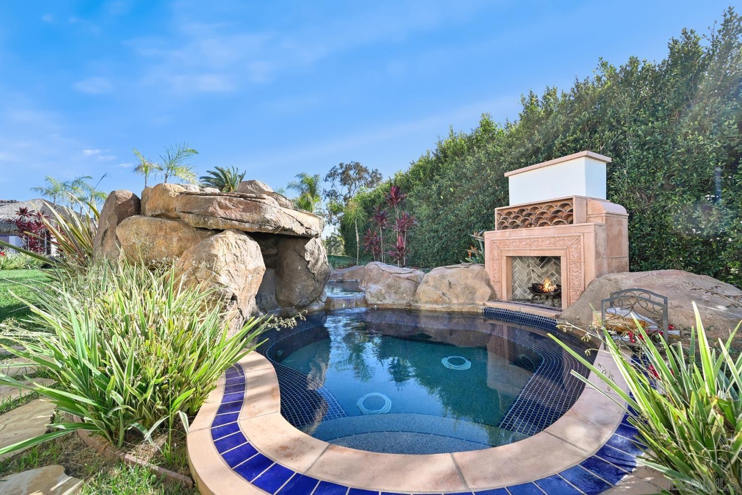 Detail Gallery Image 27 of 42 For 7031  Las Colinas, Rancho Santa Fe,  CA 92067 - 8 Beds | 10/2 Baths