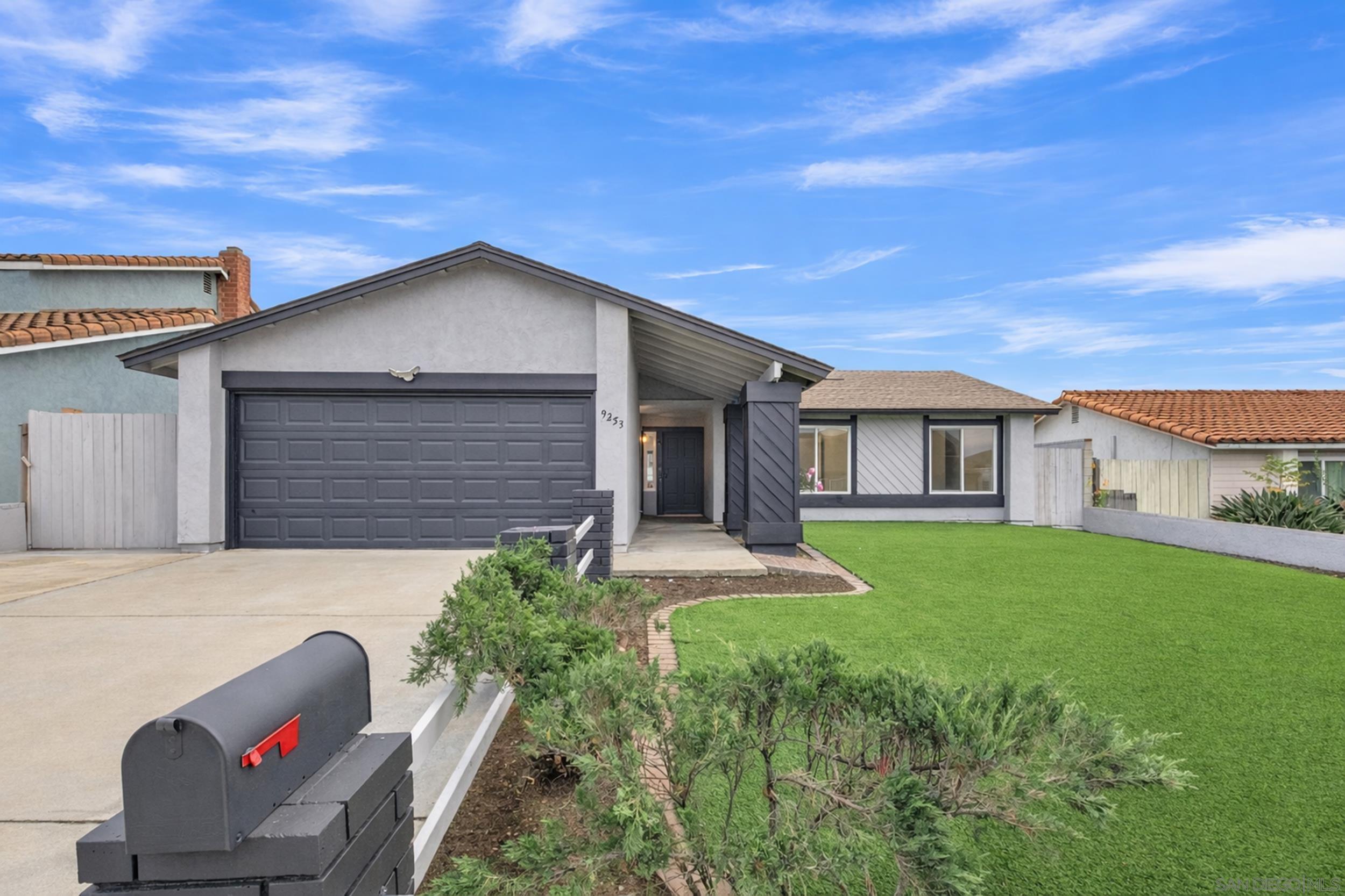 Detail Gallery Image 7 of 35 For 9253  Les Rd, Santee,  CA 92071 - 3 Beds | 2 Baths