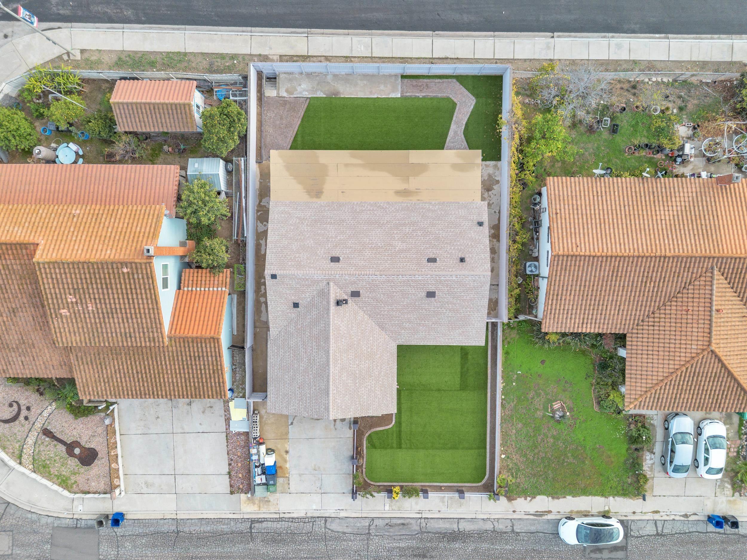 Detail Gallery Image 10 of 35 For 9253  Les Rd, Santee,  CA 92071 - 3 Beds | 2 Baths