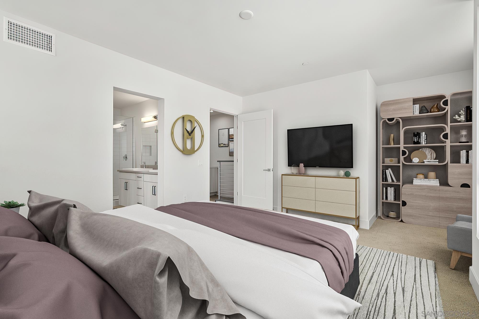 Detail Gallery Image 11 of 27 For 1045  32nd St  4, San Diego,  CA 92102 - 3 Beds | 3/1 Baths