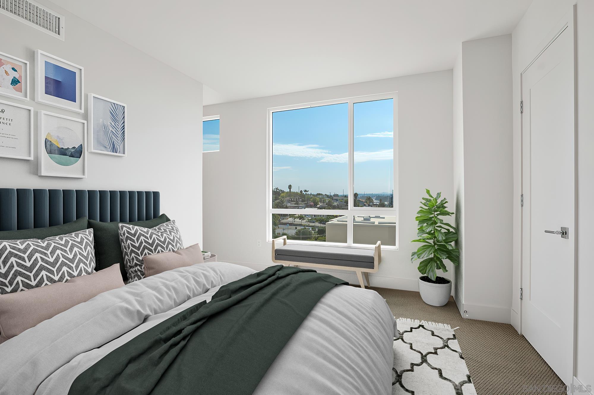 Detail Gallery Image 14 of 27 For 1045  32nd St  4, San Diego,  CA 92102 - 3 Beds | 3/1 Baths