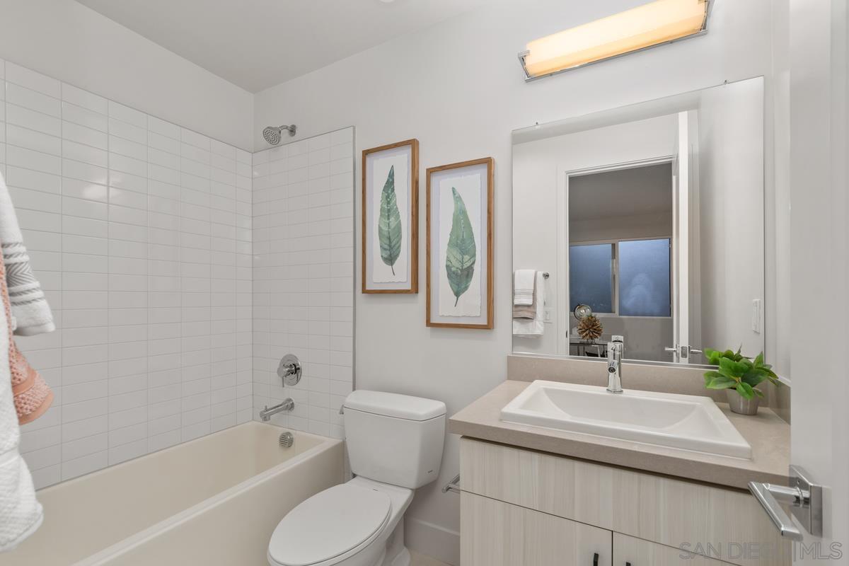 Detail Gallery Image 19 of 27 For 1045  32nd St  4, San Diego,  CA 92102 - 3 Beds | 3/1 Baths