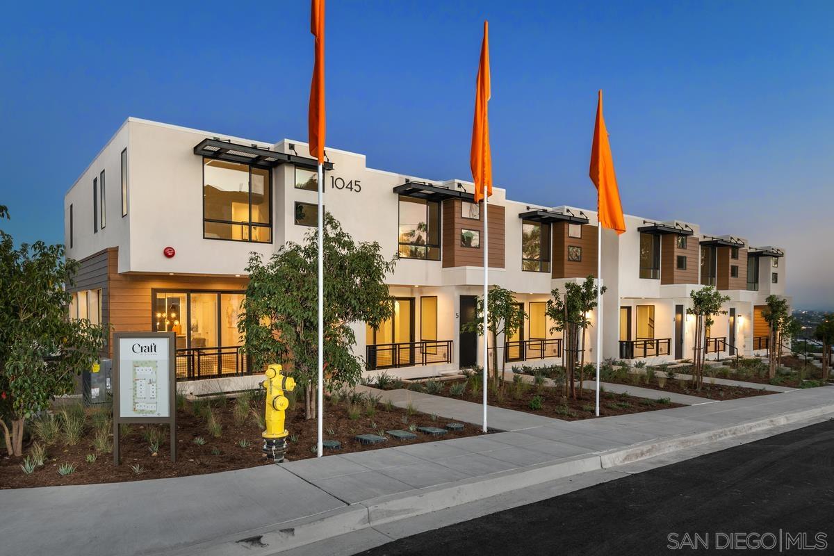 Detail Gallery Image 21 of 27 For 1045  32nd St  4, San Diego,  CA 92102 - 3 Beds | 3/1 Baths