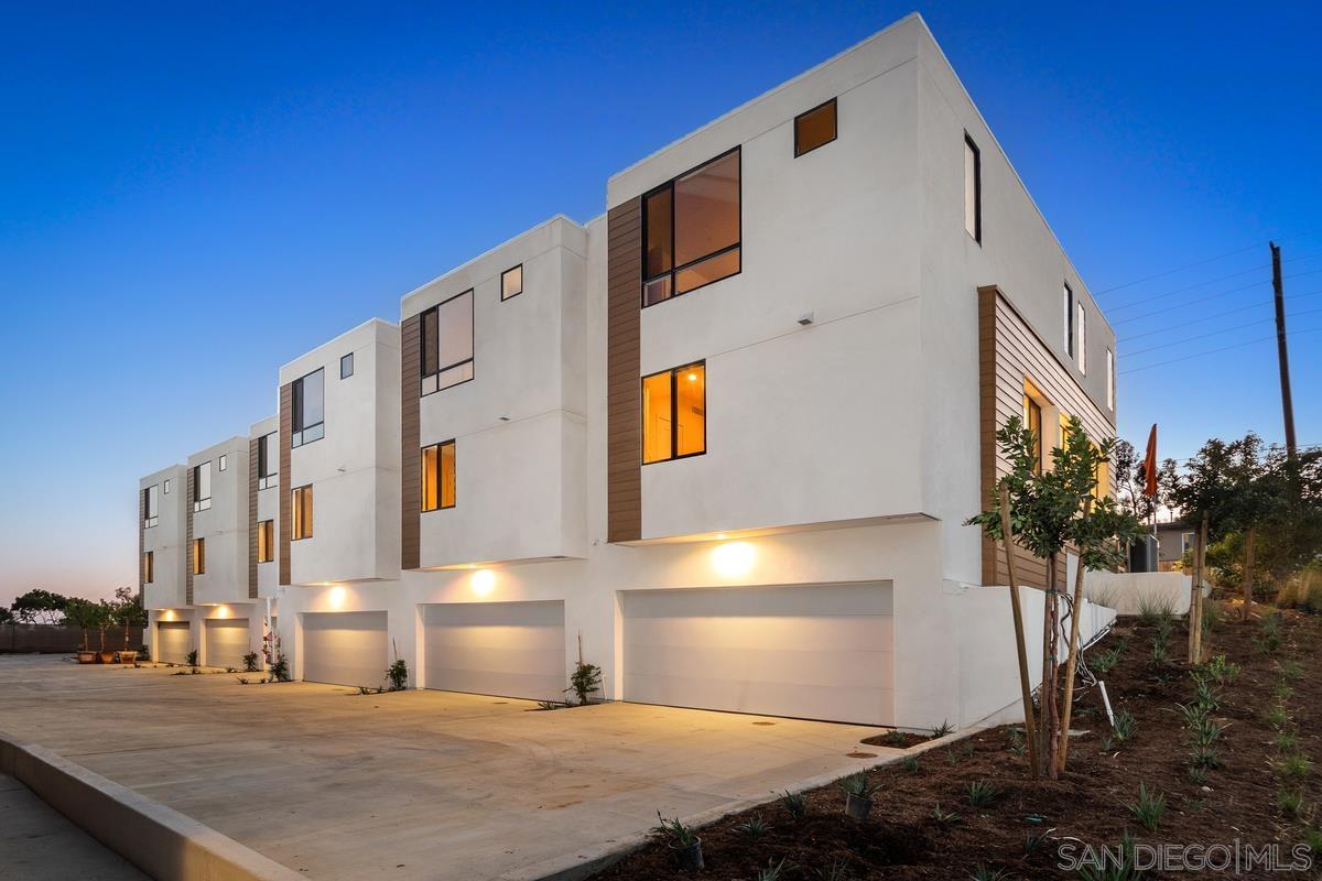 Detail Gallery Image 22 of 27 For 1045  32nd St  4, San Diego,  CA 92102 - 3 Beds | 3/1 Baths