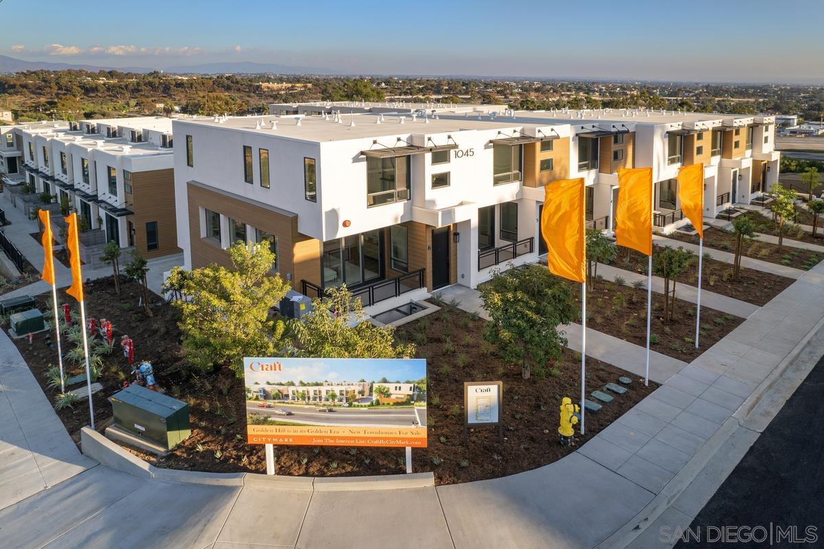 Detail Gallery Image 24 of 27 For 1045  32nd St  4, San Diego,  CA 92102 - 3 Beds | 3/1 Baths