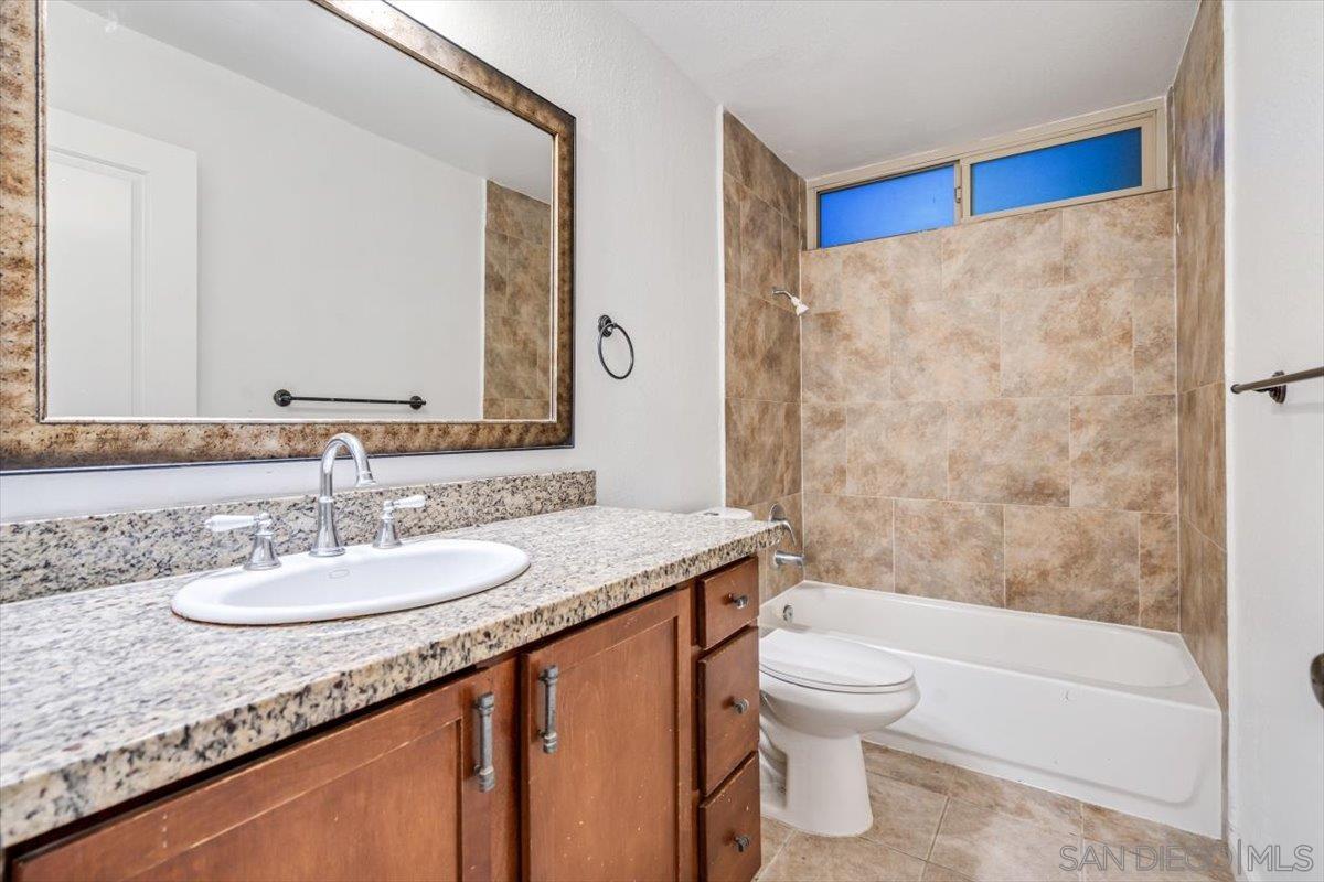 Detail Gallery Image 13 of 30 For 1350 N Escondido Blvd  #37,  Escondido,  CA 92026 - 2 Beds | 2 Baths
