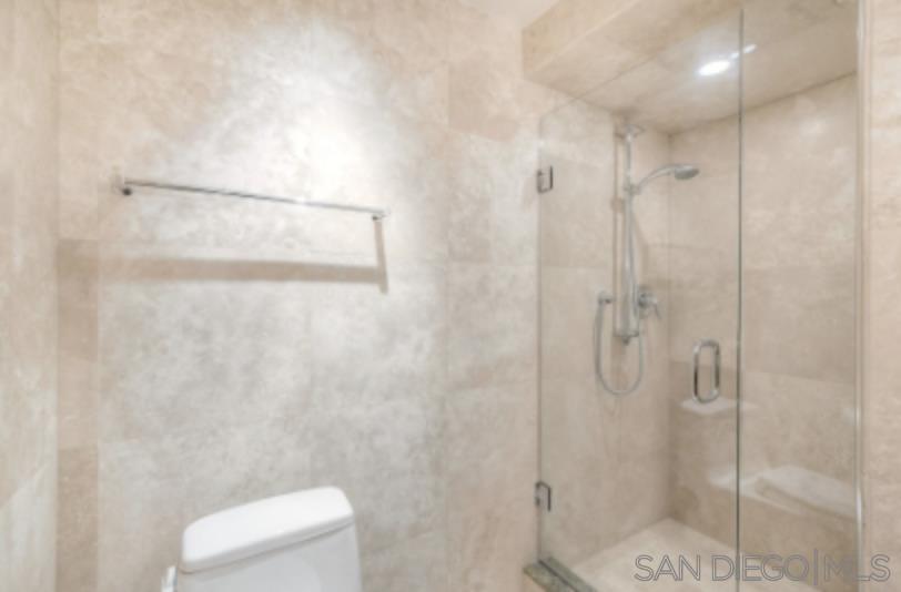 Detail Gallery Image 22 of 42 For 2239  Del Mar Scenic Parkway, Del Mar,  CA 92014 - 2 Beds | 3 Baths