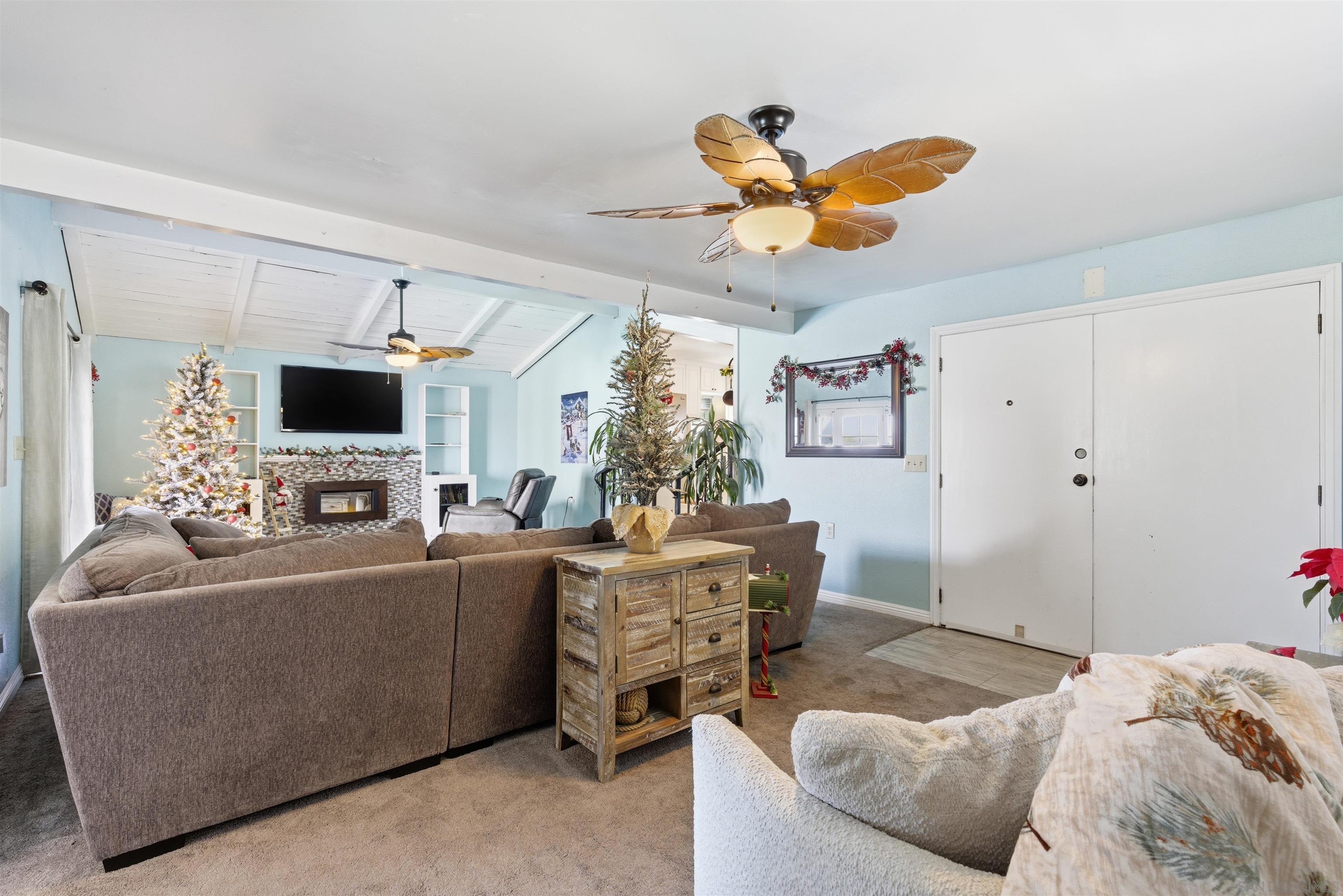 Detail Gallery Image 9 of 34 For 1178  Eucalyptus Dr, El Cajon,  CA 92020 - 3 Beds | 2 Baths