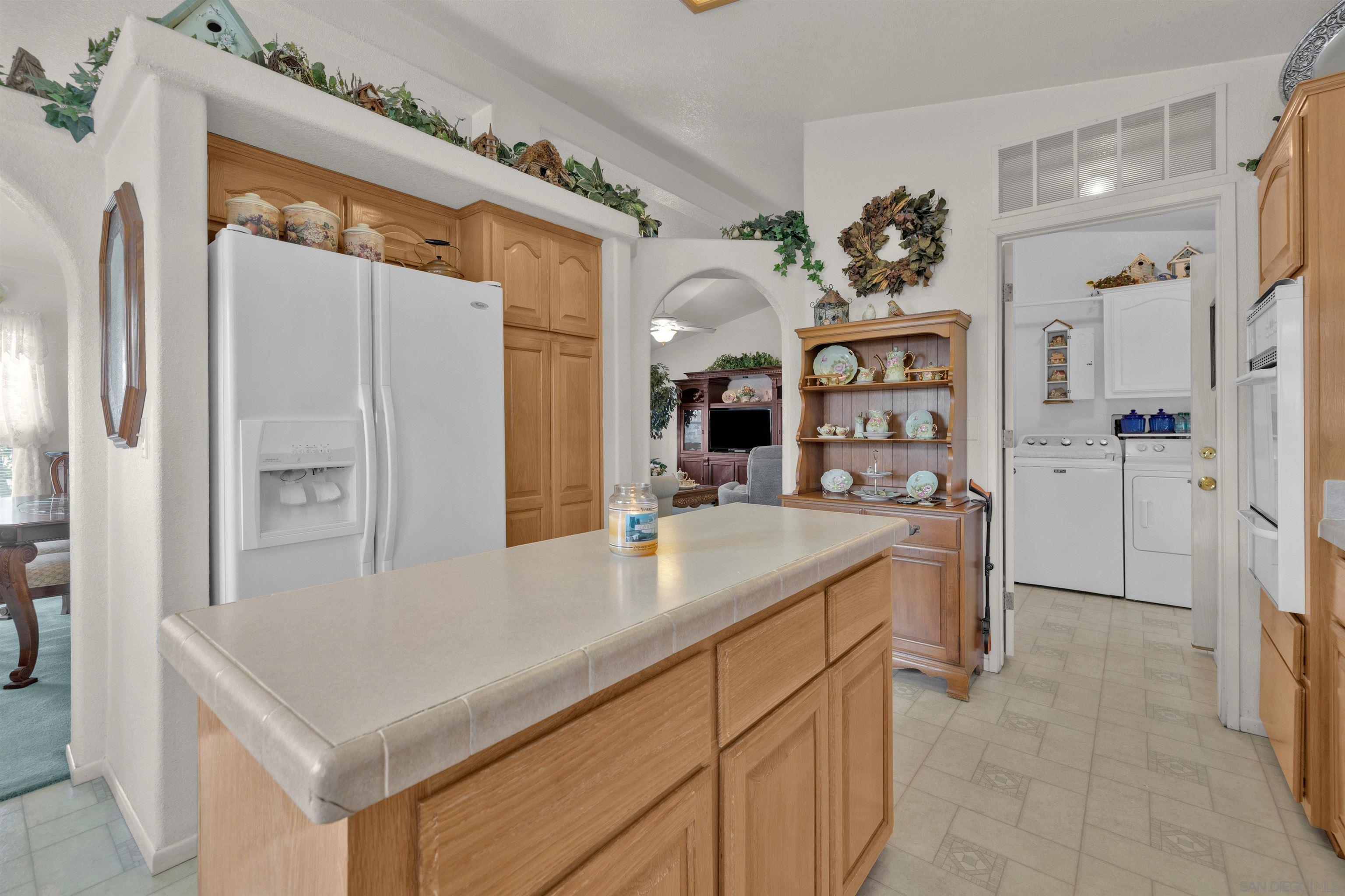 Detail Gallery Image 11 of 28 For 8661  Wintergardens Blvd  #74,  Lakeside,  CA 92040 - 3 Beds | 2 Baths