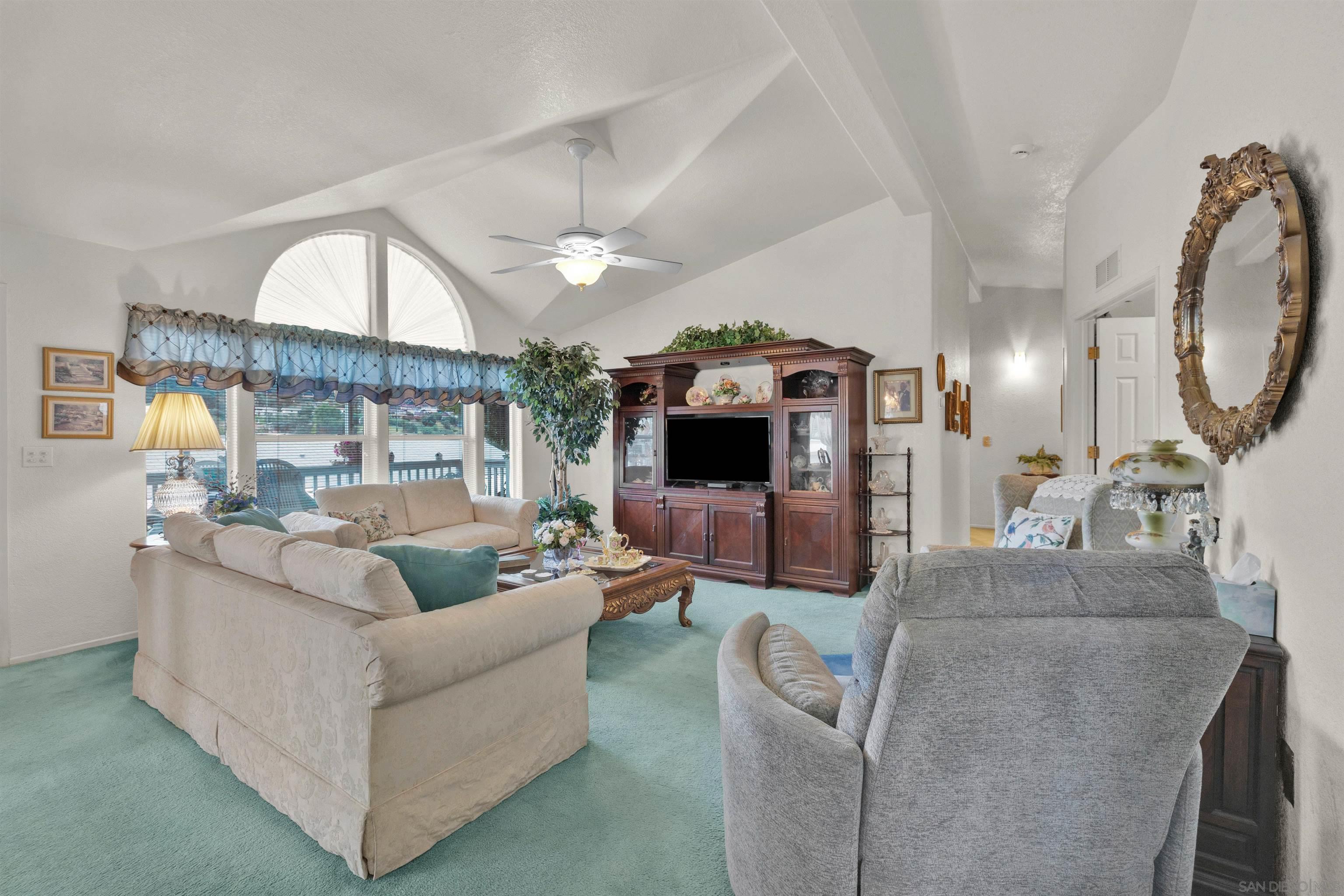 Detail Gallery Image 8 of 28 For 8661  Wintergardens Blvd  #74,  Lakeside,  CA 92040 - 3 Beds | 2 Baths