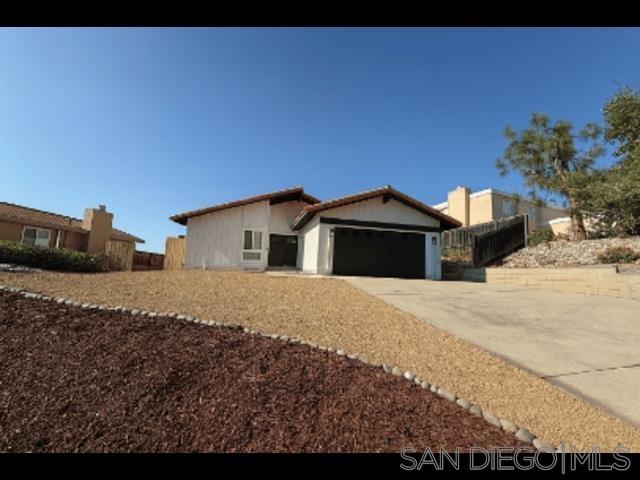 Detail Gallery Image 2 of 16 For 7492  Margerum Ave, San Diego,  CA 92120 - 3 Beds | 2 Baths