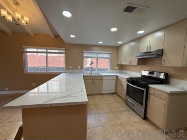 Detail Gallery Image 7 of 16 For 7492  Margerum Ave, San Diego,  CA 92120 - 3 Beds | 2 Baths