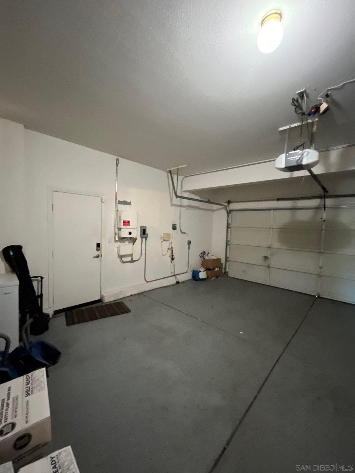 Detail Gallery Image 14 of 62 For 33845  Sattui St, Temecula,  CA 92592 - 6 Beds | 4/1 Baths