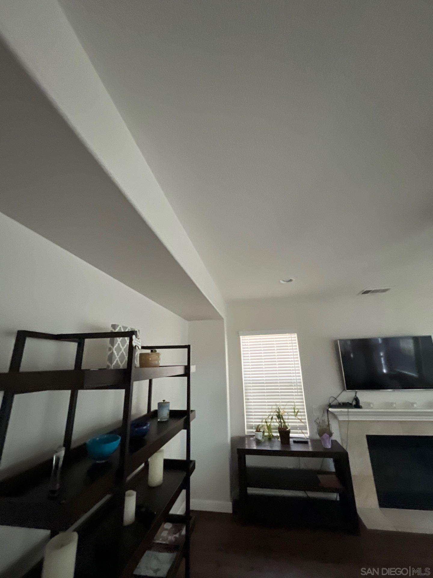 Detail Gallery Image 17 of 62 For 33845  Sattui St, Temecula,  CA 92592 - 6 Beds | 4/1 Baths