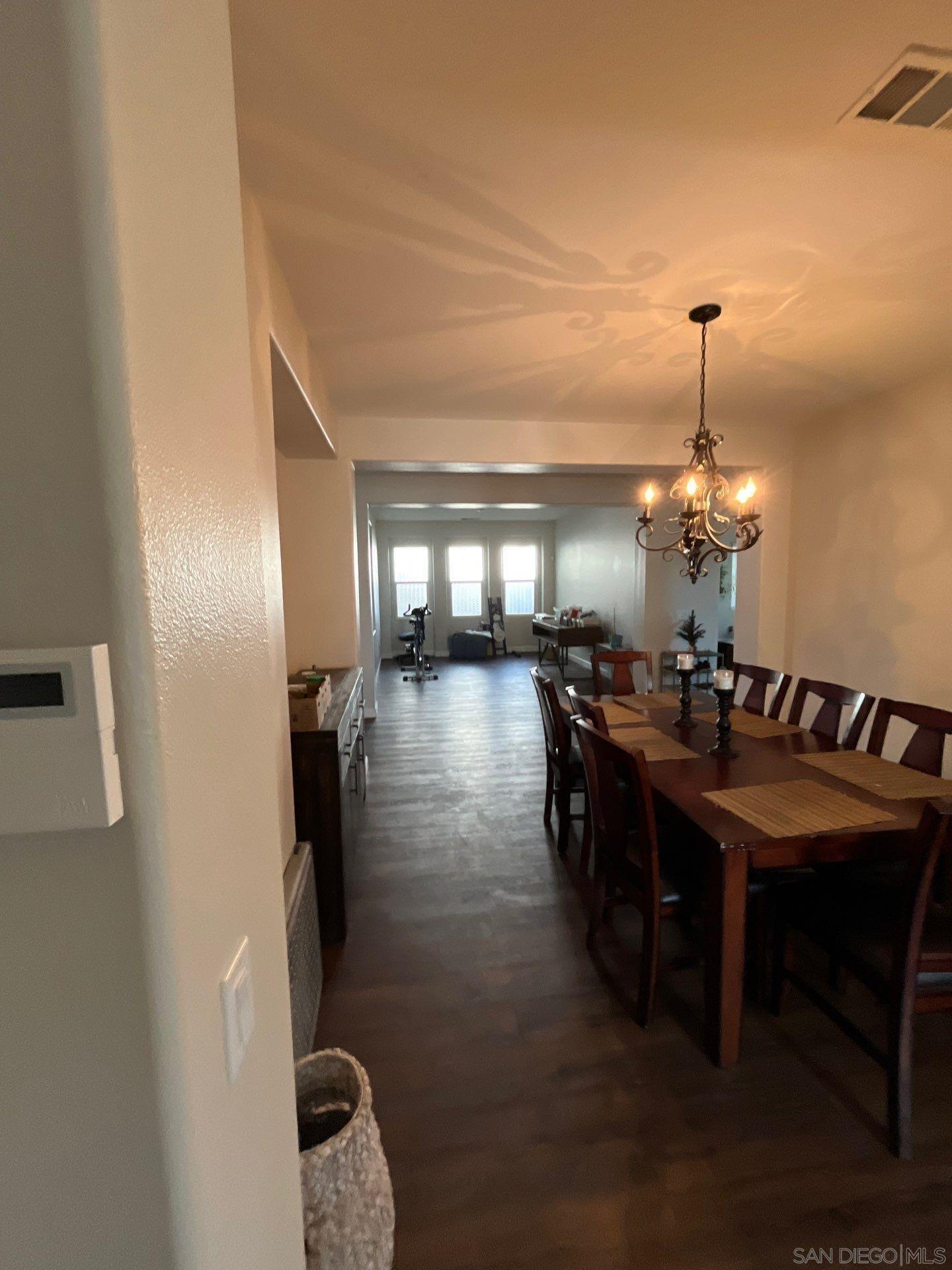 Detail Gallery Image 18 of 62 For 33845  Sattui St, Temecula,  CA 92592 - 6 Beds | 4/1 Baths