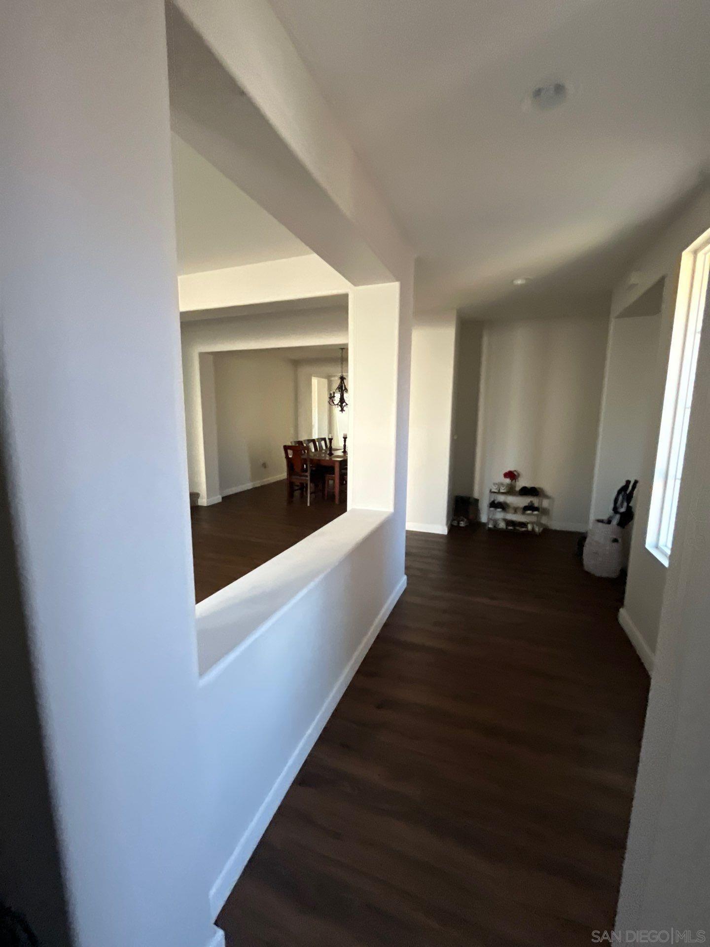 Detail Gallery Image 4 of 62 For 33845  Sattui St, Temecula,  CA 92592 - 6 Beds | 4/1 Baths