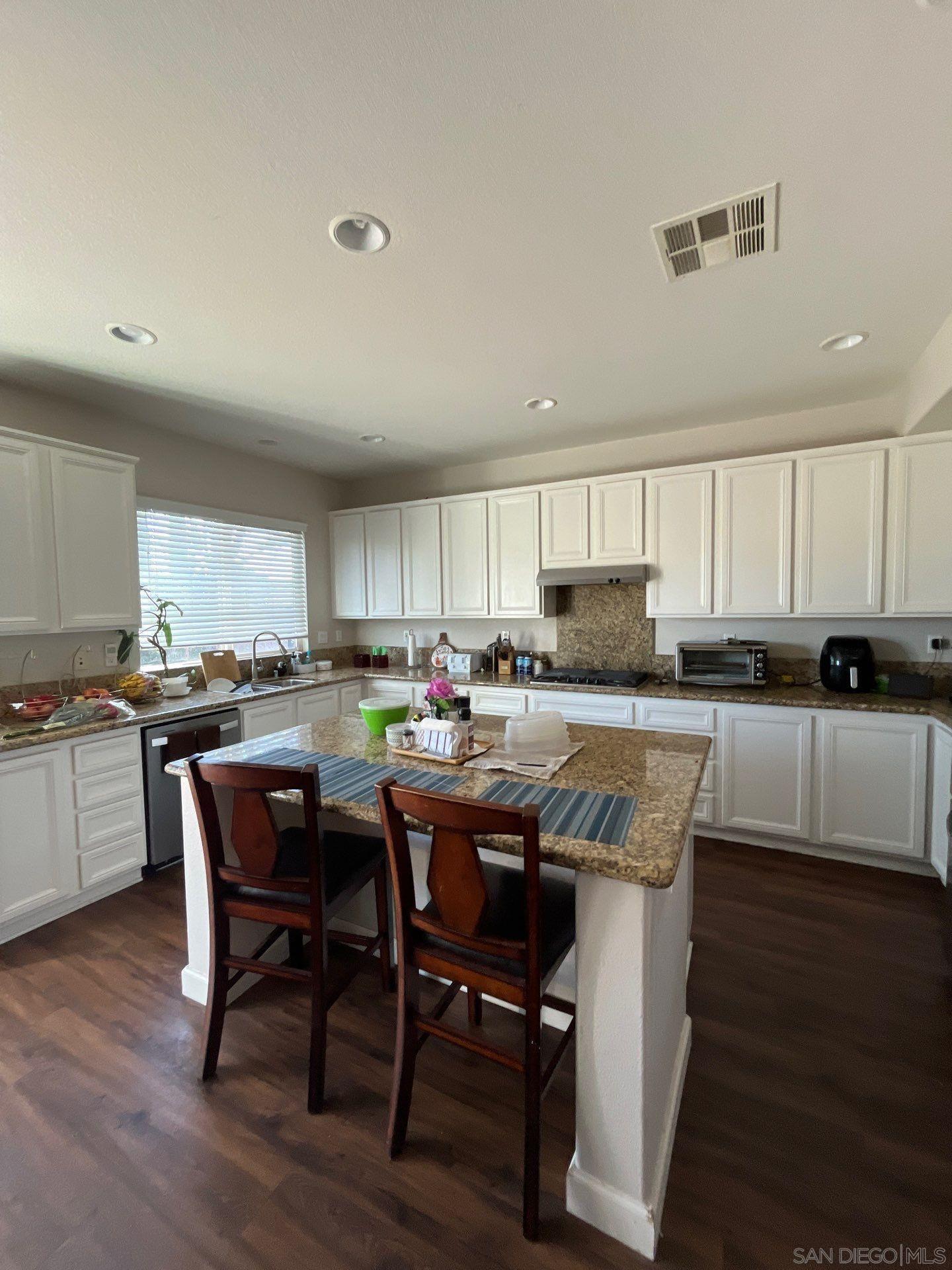 Detail Gallery Image 40 of 62 For 33845  Sattui St, Temecula,  CA 92592 - 6 Beds | 4/1 Baths