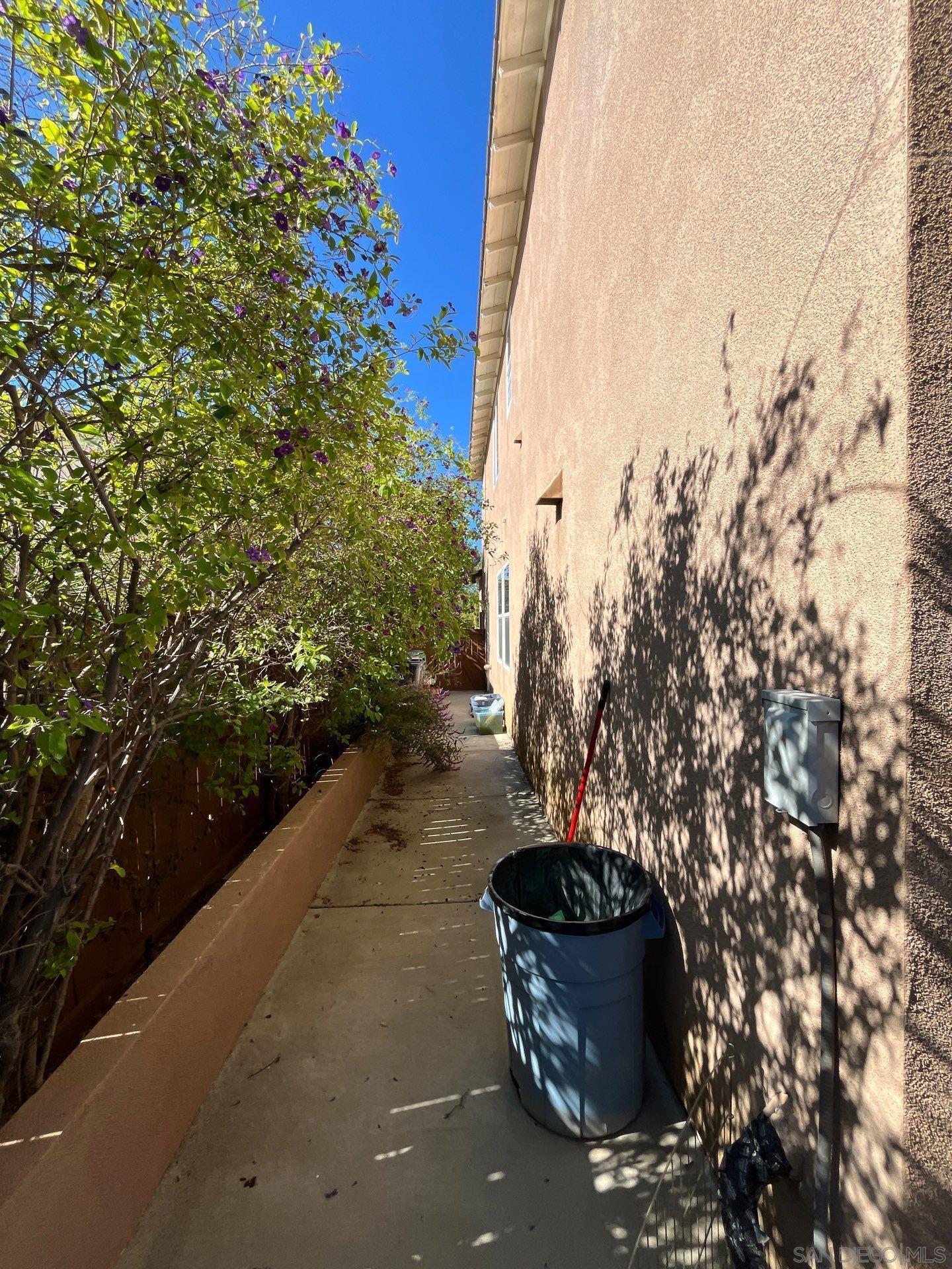 Detail Gallery Image 48 of 62 For 33845  Sattui St, Temecula,  CA 92592 - 6 Beds | 4/1 Baths