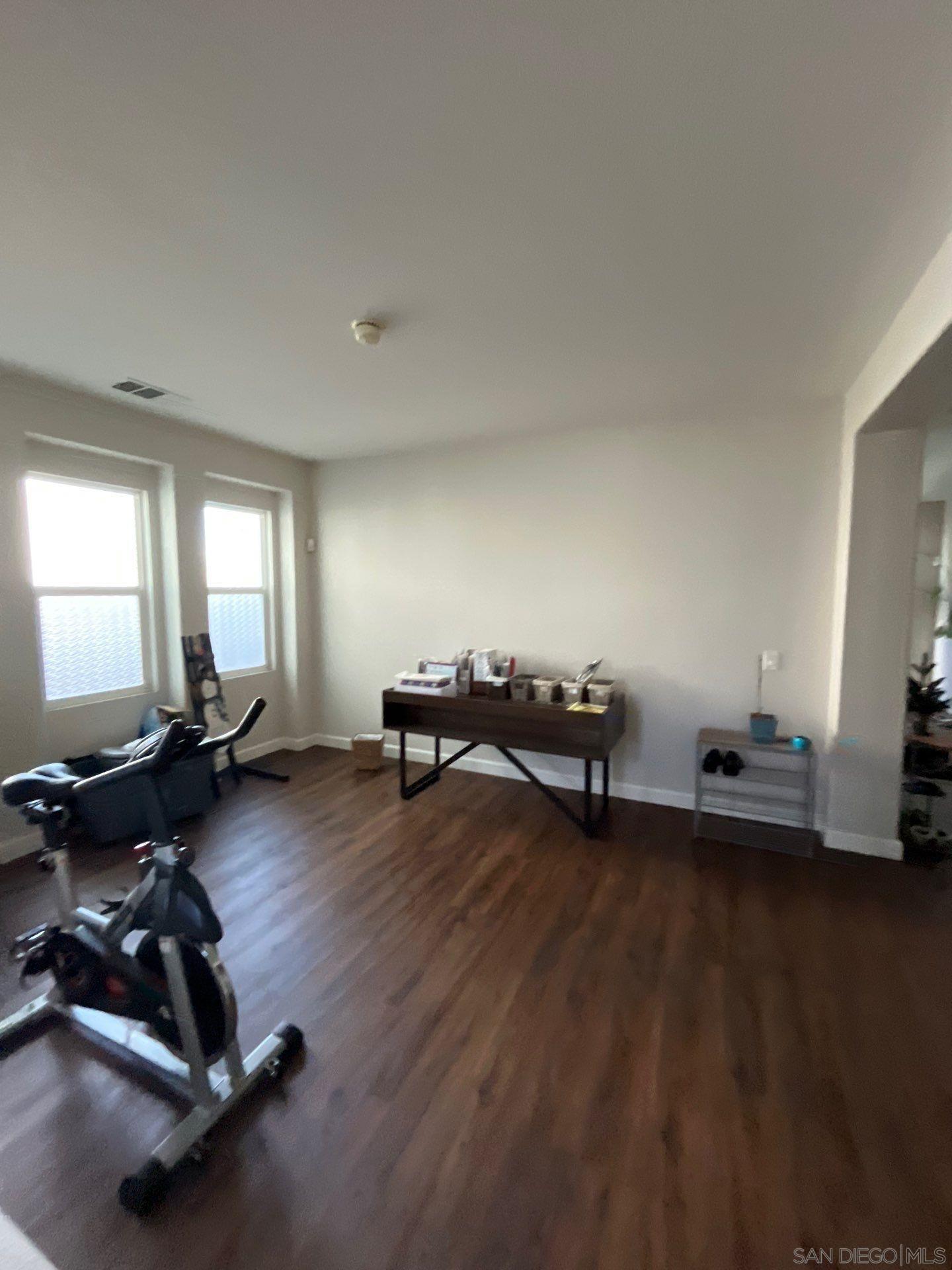 Detail Gallery Image 8 of 62 For 33845  Sattui St, Temecula,  CA 92592 - 6 Beds | 4/1 Baths