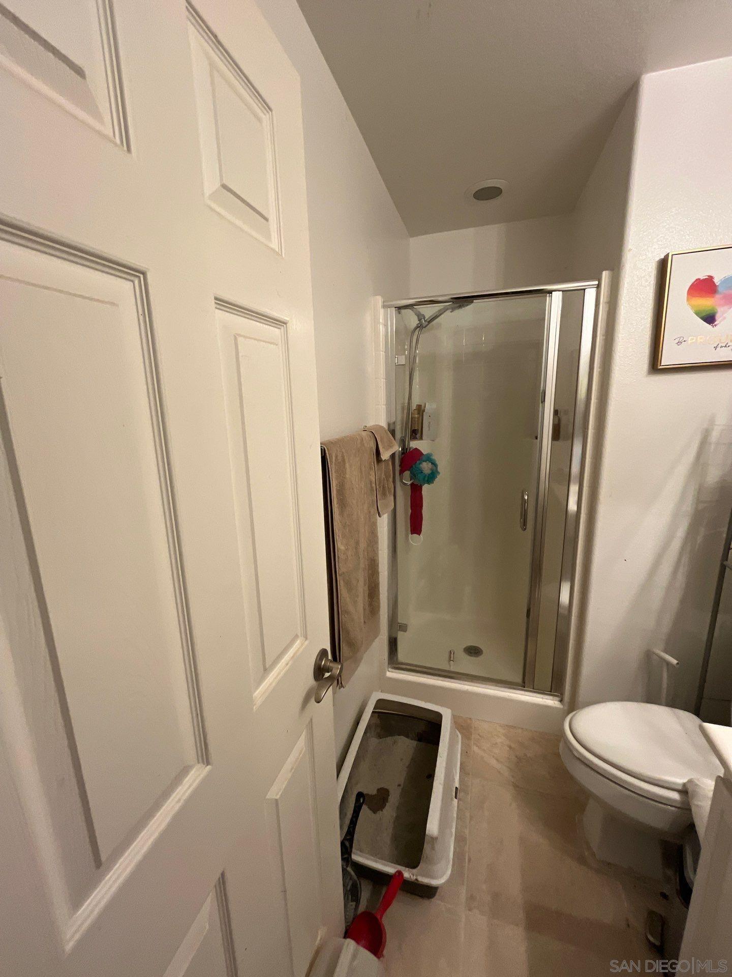 Detail Gallery Image 10 of 62 For 33845  Sattui St, Temecula,  CA 92592 - 6 Beds | 4/1 Baths