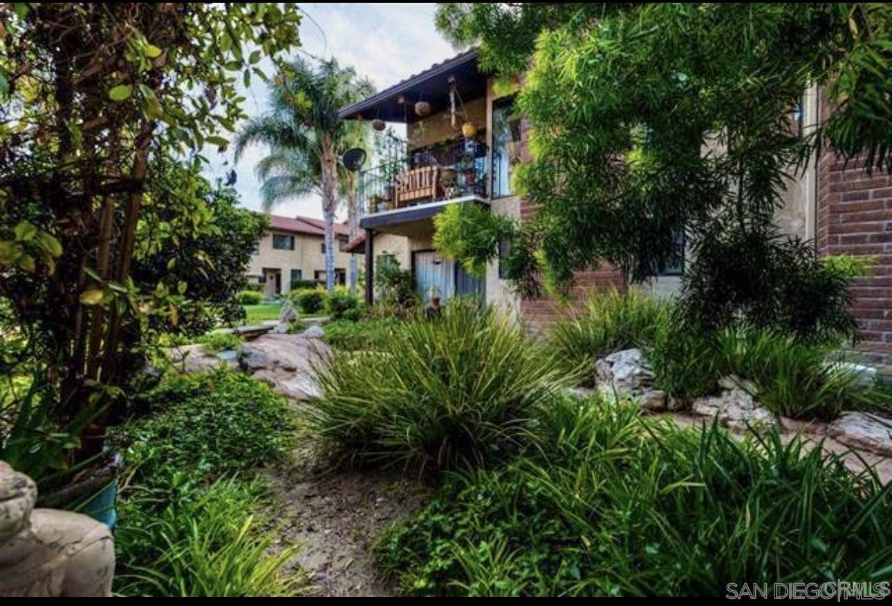 Front Image Thumbnail for SD250046094