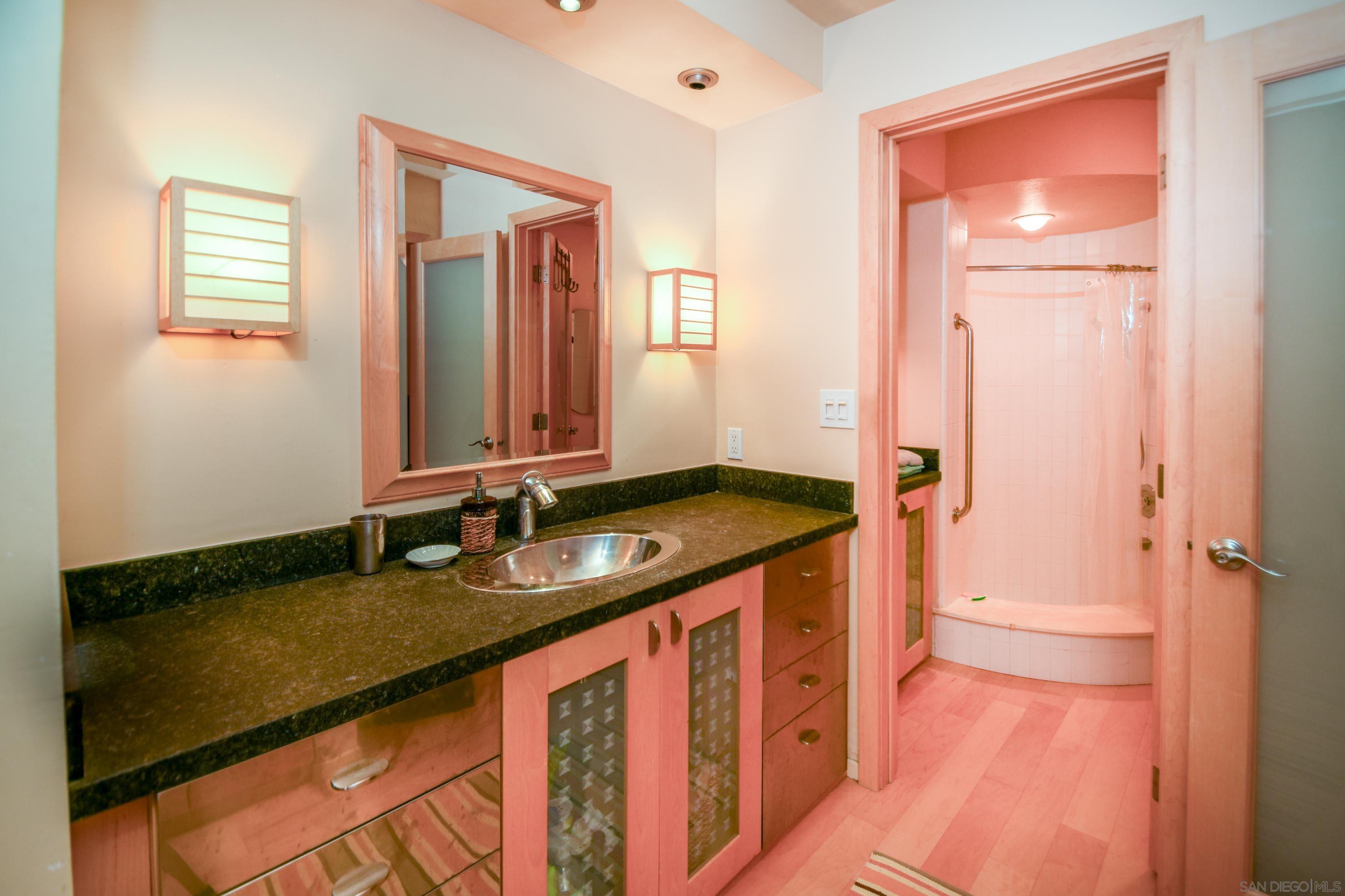 Detail Gallery Image 12 of 22 For 1917  Alga, Carlsbad,  CA 92009 - 2 Beds | 2/1 Baths