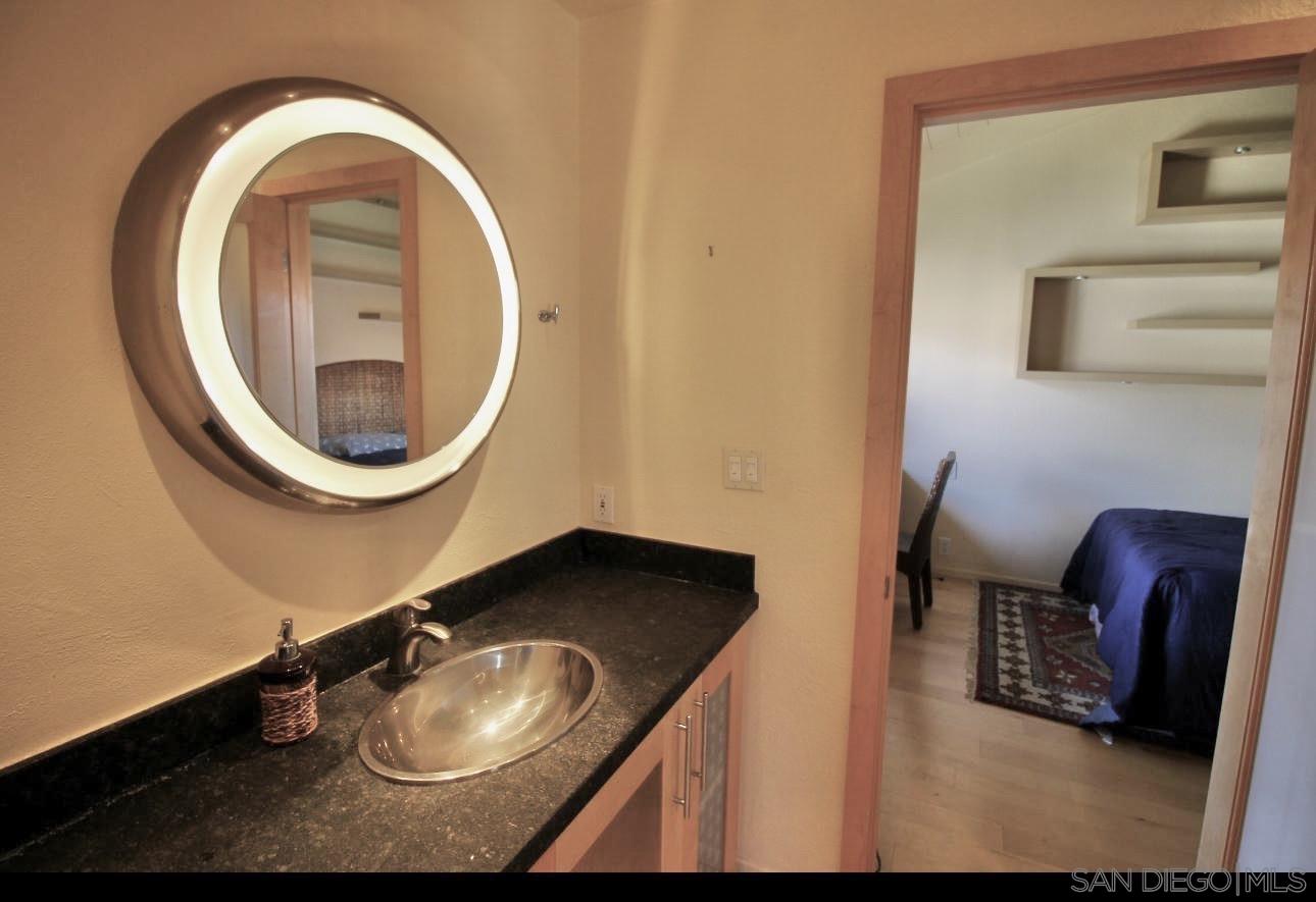 Detail Gallery Image 17 of 22 For 1917  Alga, Carlsbad,  CA 92009 - 2 Beds | 2/1 Baths