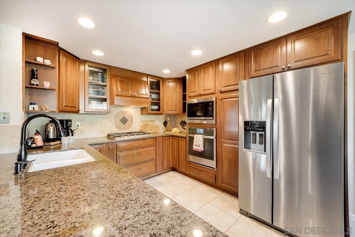 Detail Gallery Image 19 of 73 For 872  Oro Grande Street, Oceanside,  CA 92057 - 3 Beds | 2/1 Baths