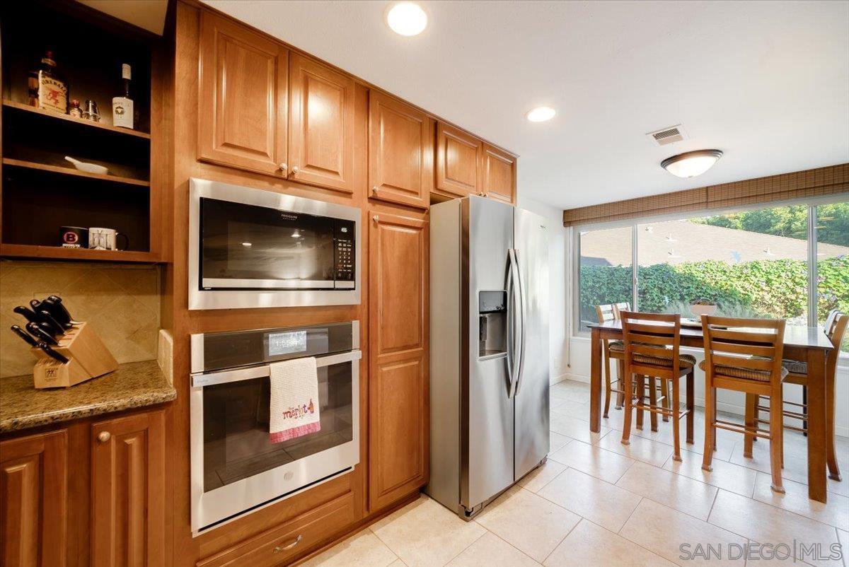 Detail Gallery Image 21 of 73 For 872  Oro Grande Street, Oceanside,  CA 92057 - 3 Beds | 2/1 Baths