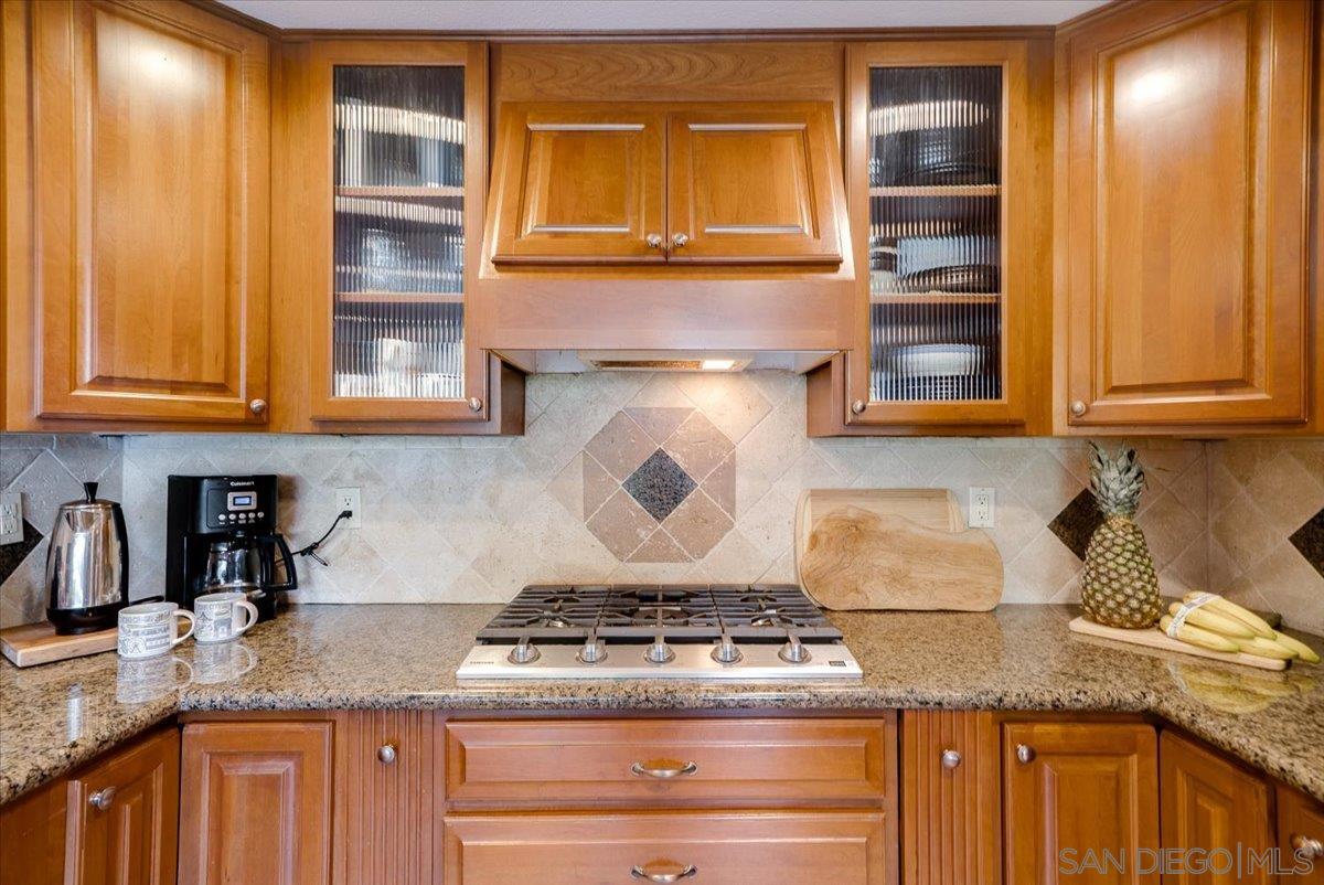 Detail Gallery Image 22 of 73 For 872  Oro Grande Street, Oceanside,  CA 92057 - 3 Beds | 2/1 Baths