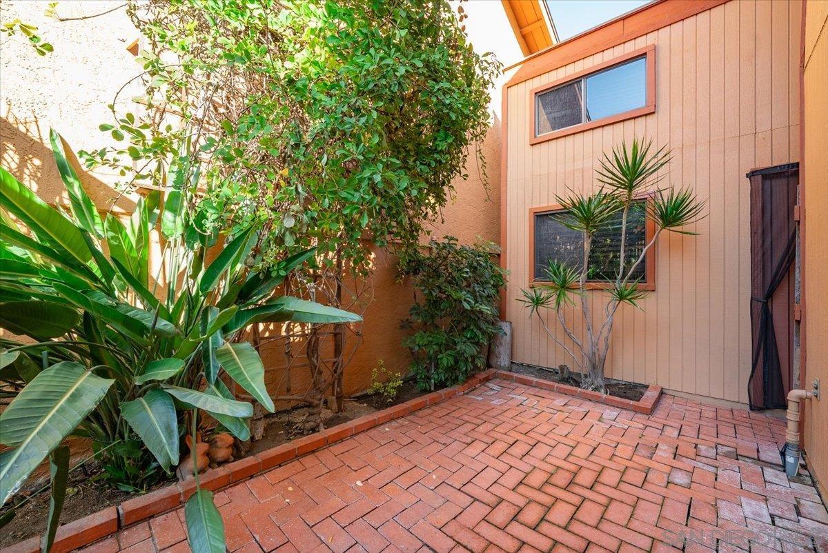 Detail Gallery Image 41 of 73 For 872  Oro Grande Street, Oceanside,  CA 92057 - 3 Beds | 2/1 Baths